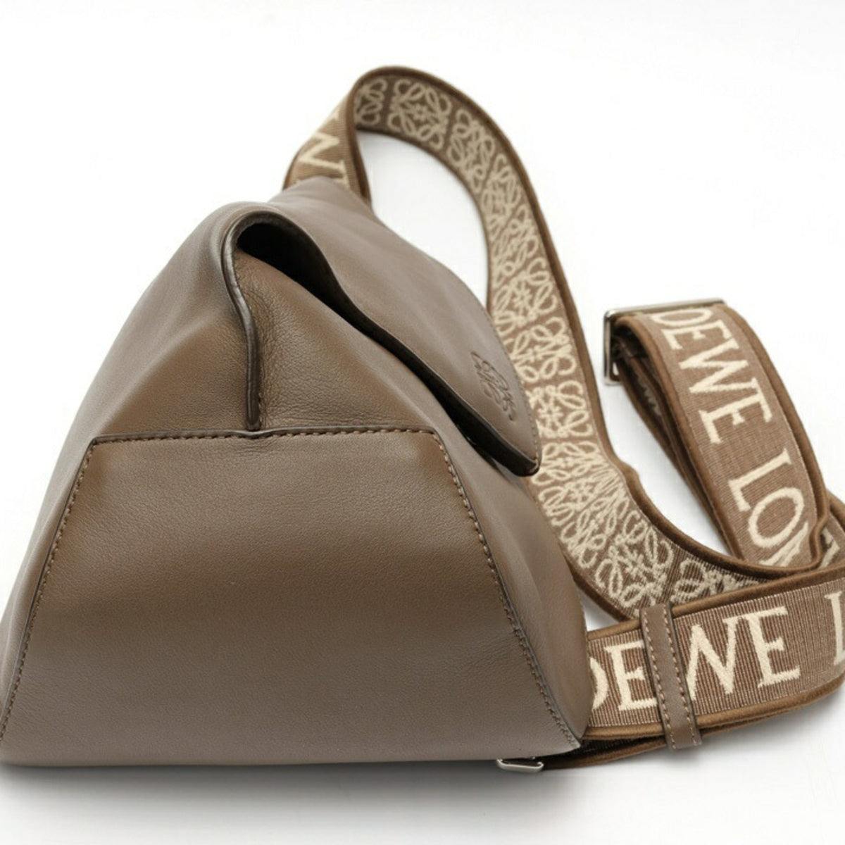 Loewe Anton Brown Leather Shoulder Bag (Pre-Owned)