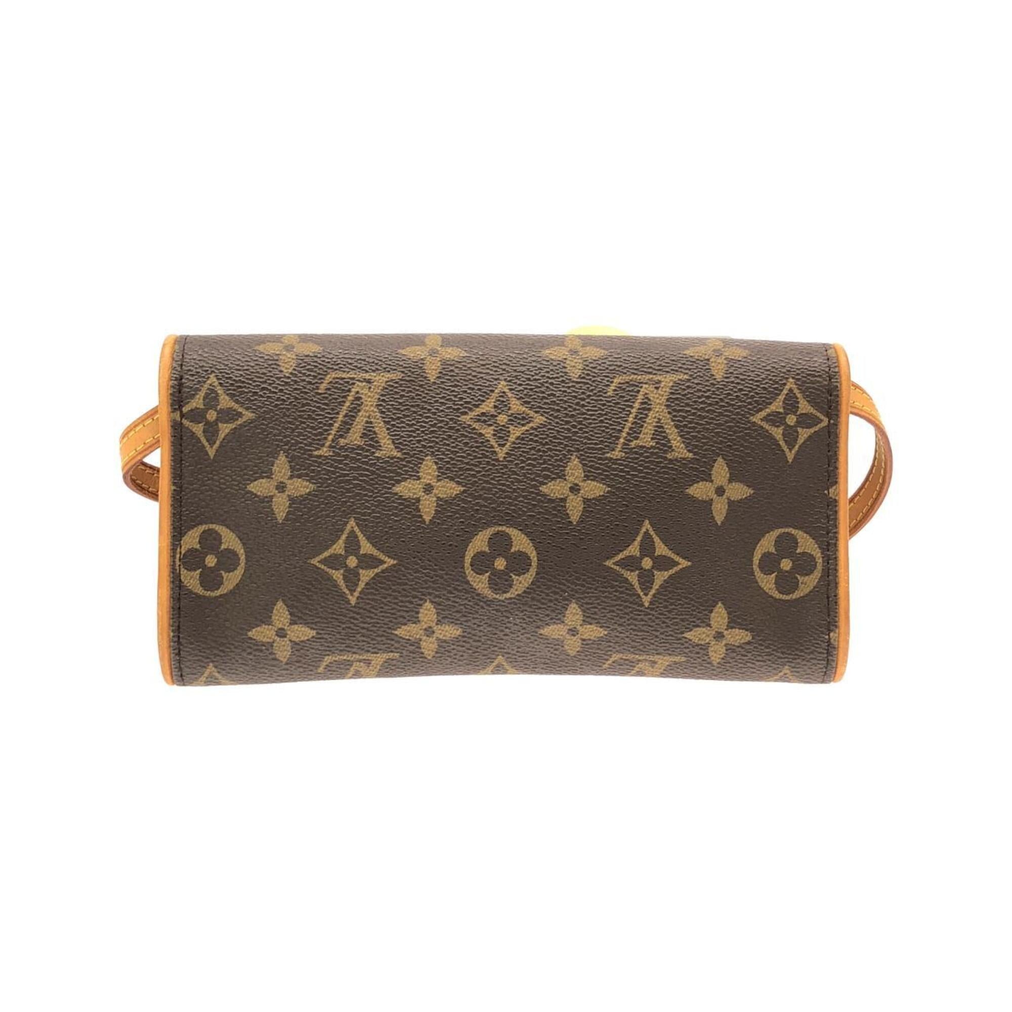 Louis Vuitton Marron Coated Canvas Shoulder Bag (Pre-Owned)