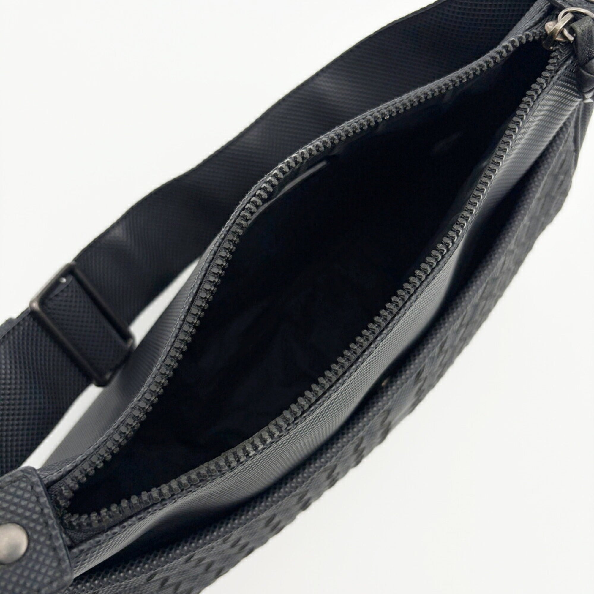 Bottega Veneta Black Pvc Shoulder Bag (Pre-Owned)