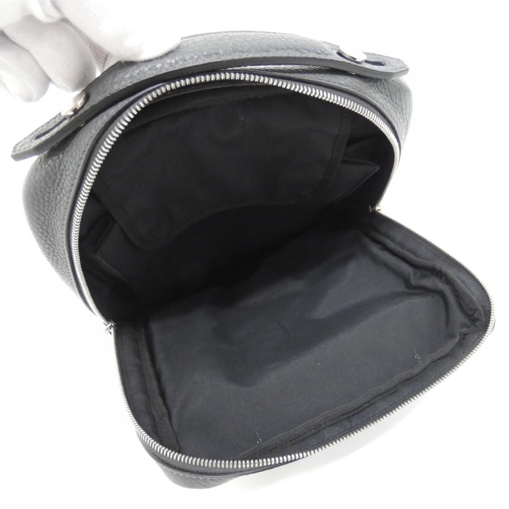 Fendi Selleria Silver Leather Backpack (Pre-Owned)