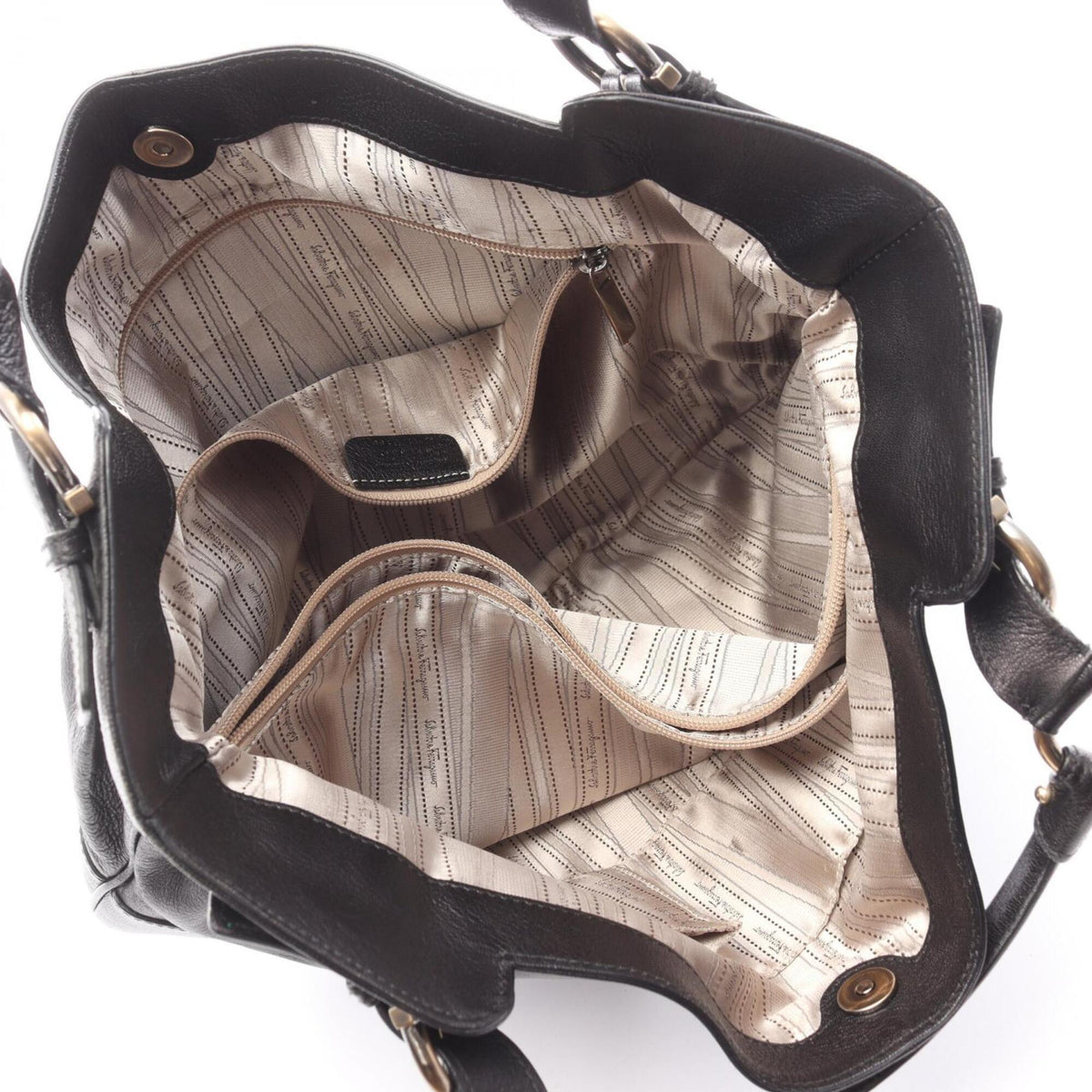 Salvatore Ferragamo Black Leather Handbag (Pre-Owned)