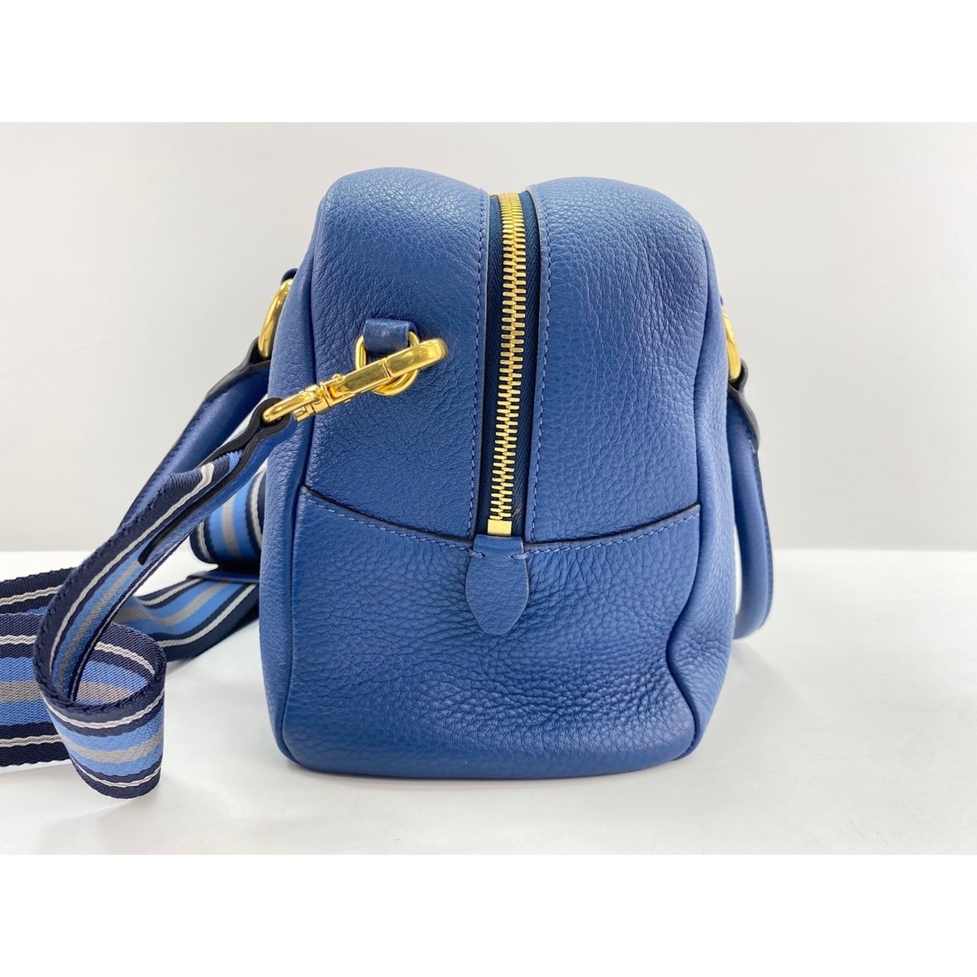 Prada Blue Shoulder Bag (Pre-Owned)