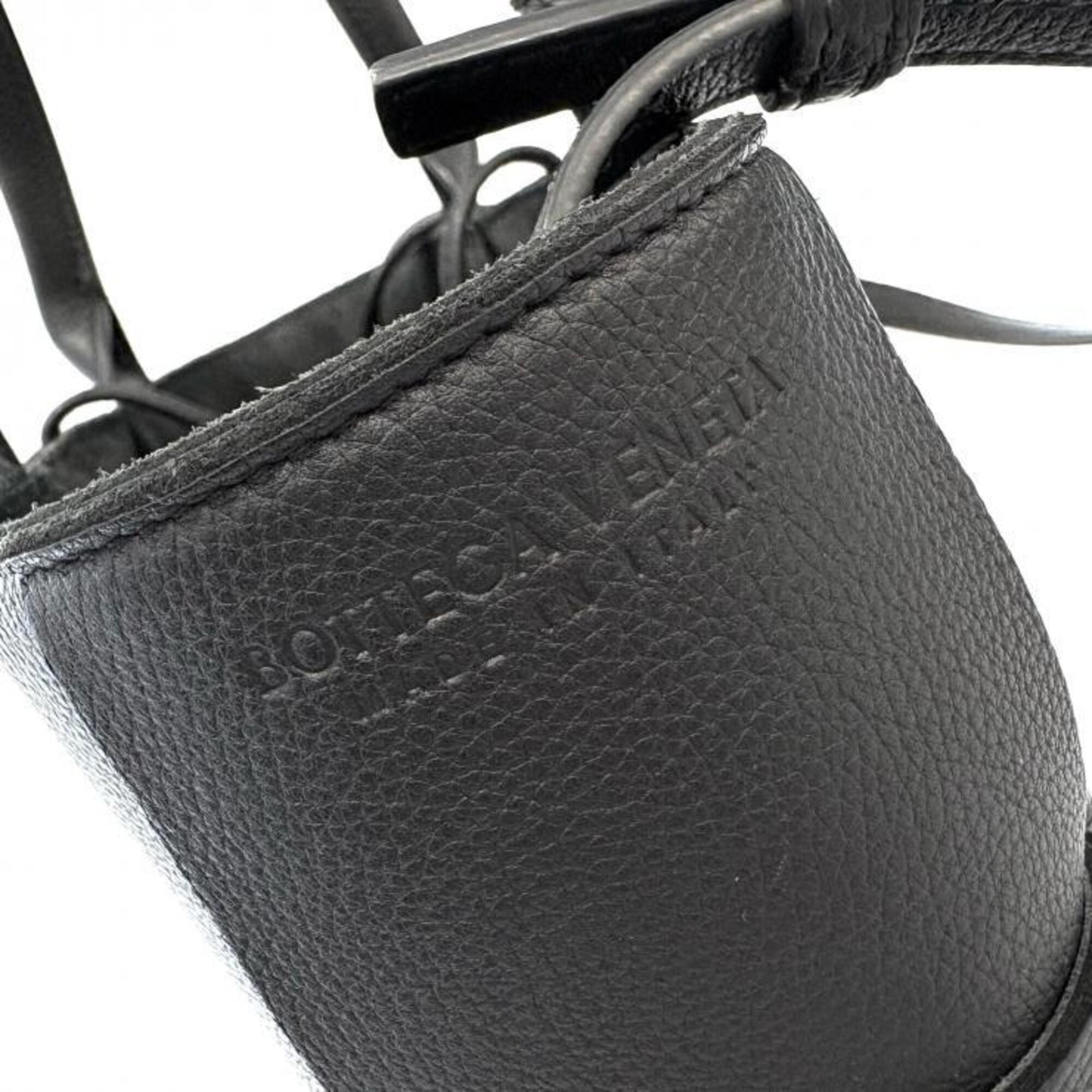 Bottega Veneta Black Leather Pouch Tote Bag (Pre-Owned)