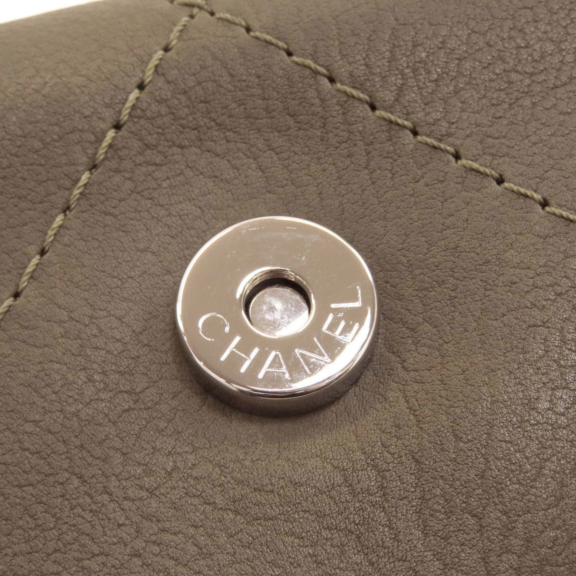 Chanel Khaki Leather Tote Bag (Pre-Owned)