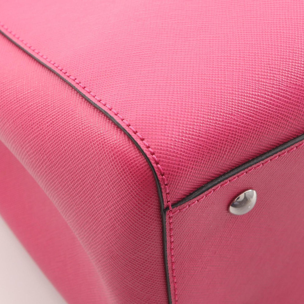 Mcm Pink Leather Handbag Tote Bag (Pre-Owned)