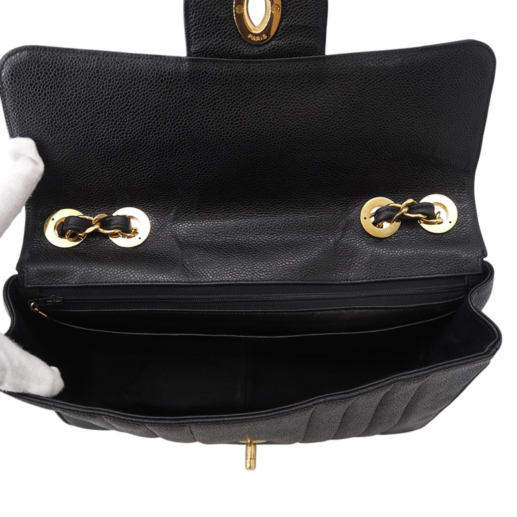 Chanel Black Grained Calfskin Handbag Shoulder Bag (Pre-Owned)