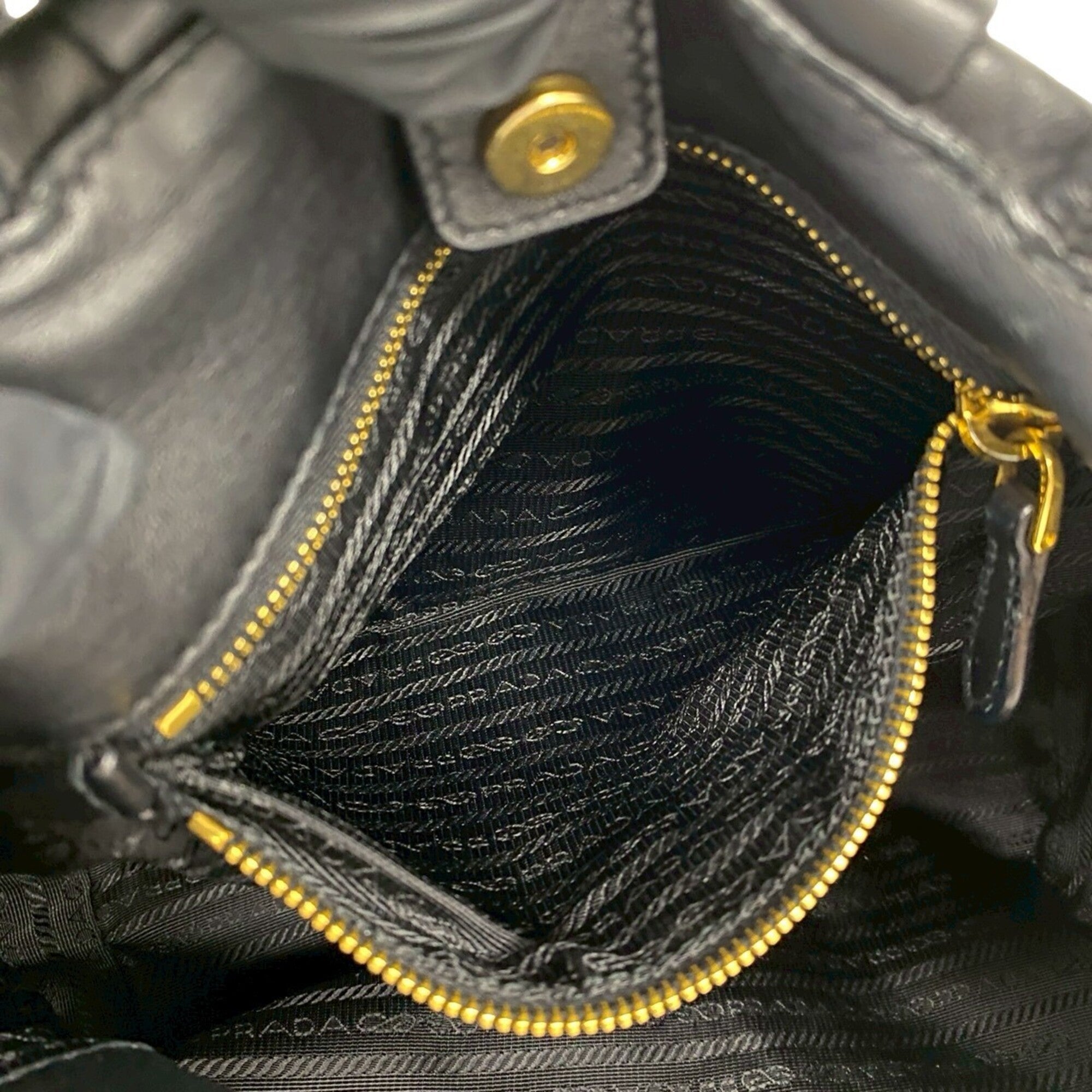 Prada Black Leather Boston Bag Handbag Tote Bag (Pre-Owned)