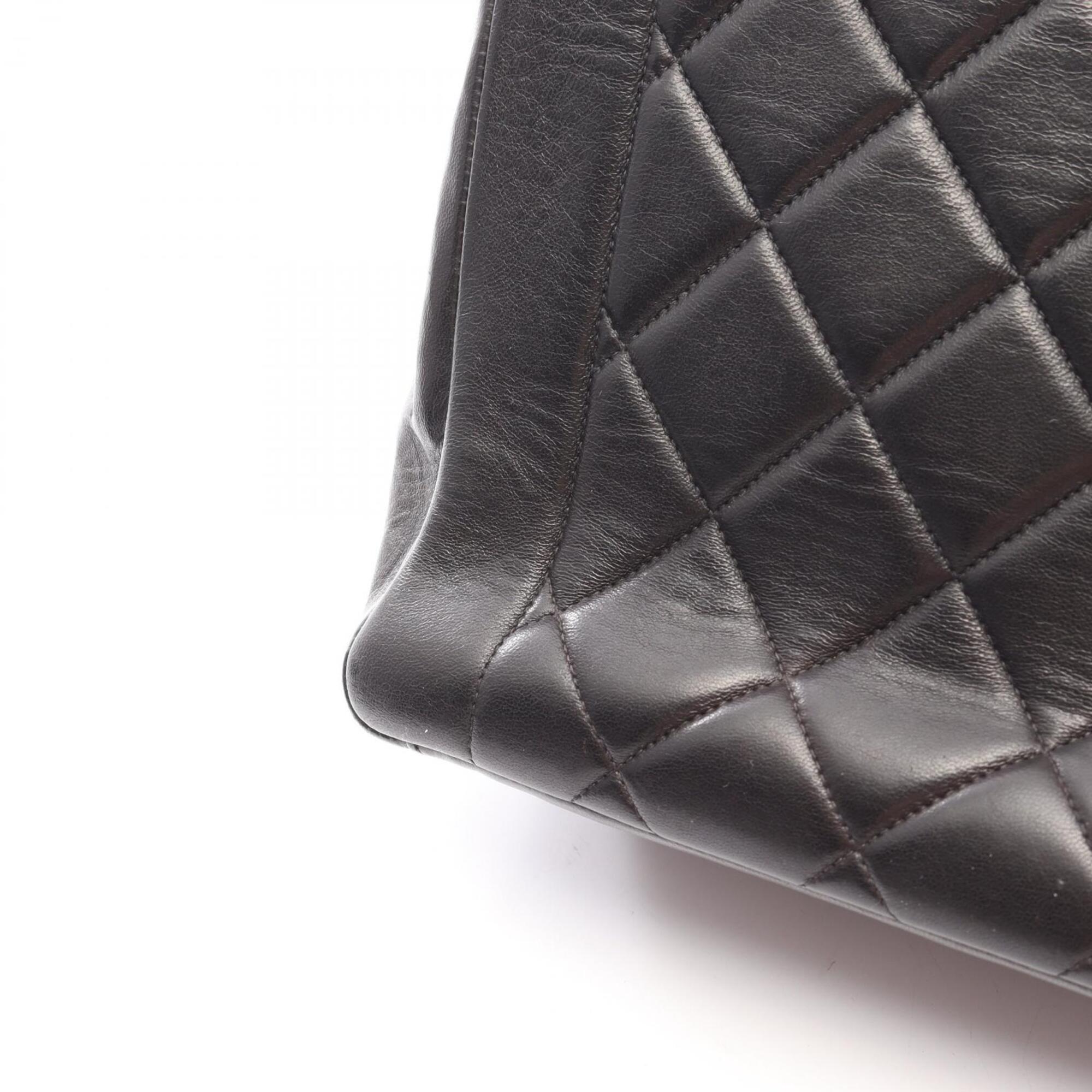 Chanel Matelasse Black Leather Handbag Shoulder Bag (Pre-Owned)