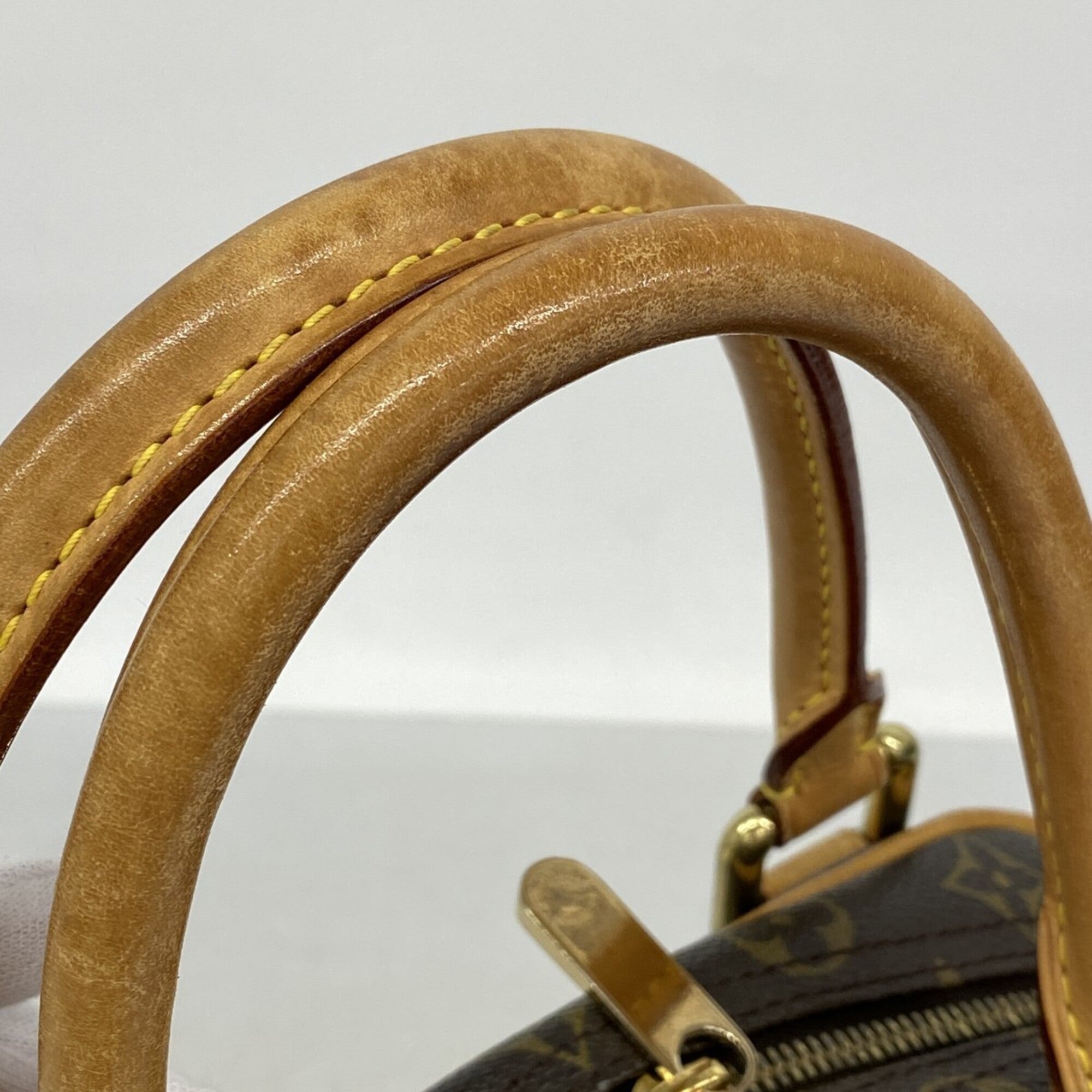 Louis Vuitton Brown Handbag (Pre-Owned)