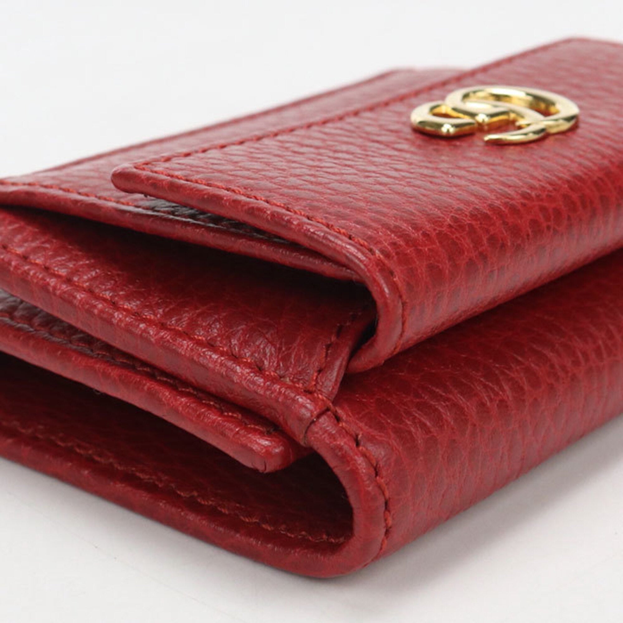 Gucci Red Color Leather Wallet (Tri-Fold) (Pre-Owned)