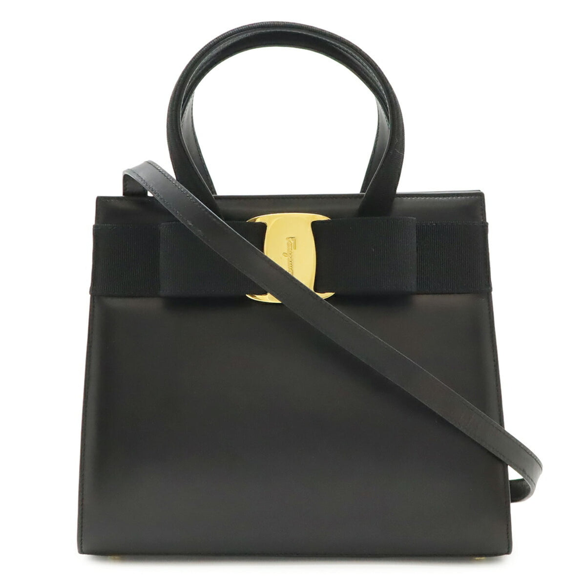 Salvatore Ferragamo Vara Black Leather Handbag Shoulder Bag (Pre-Owned)