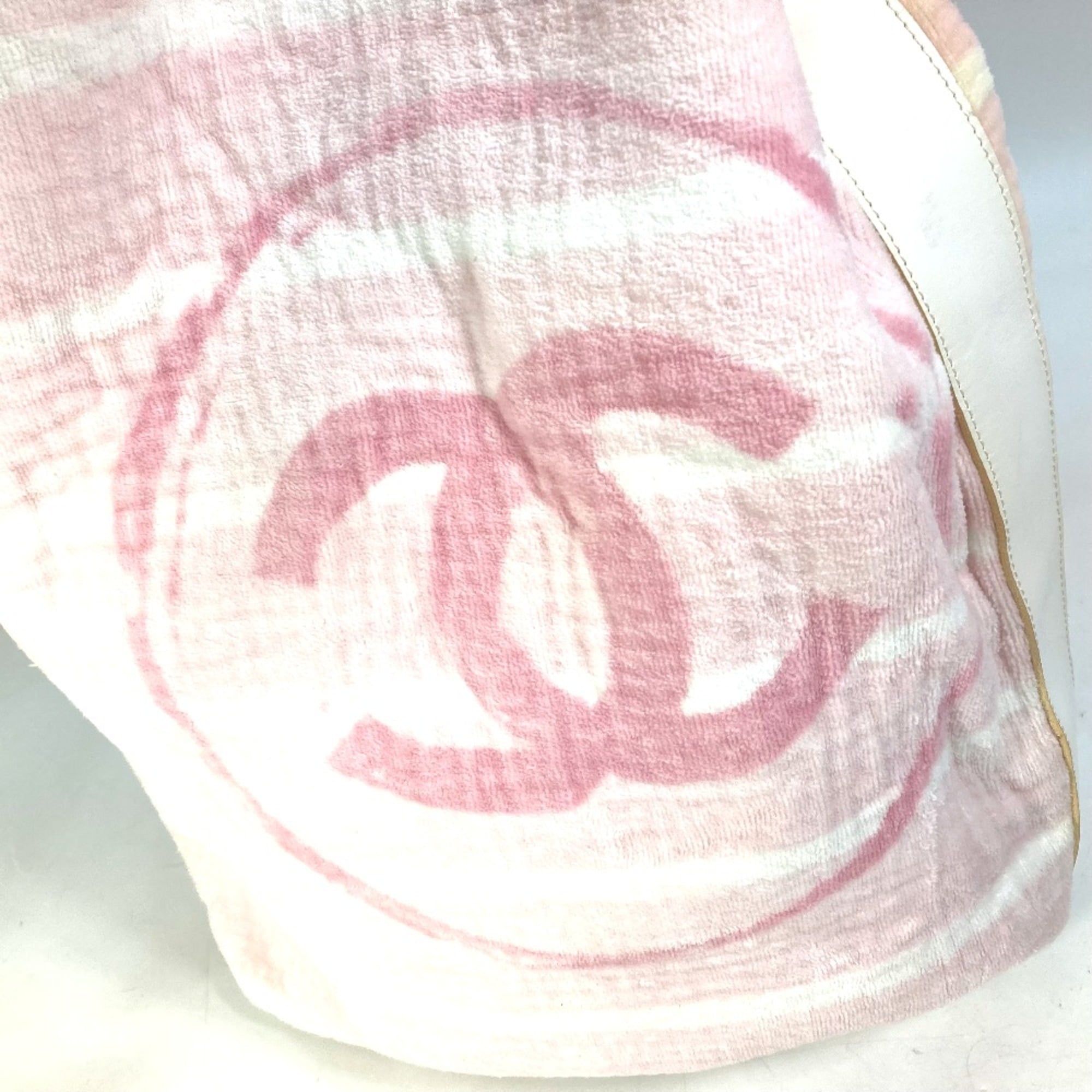 Chanel Pink Cotton Shoulder Bag (Pre-Owned)