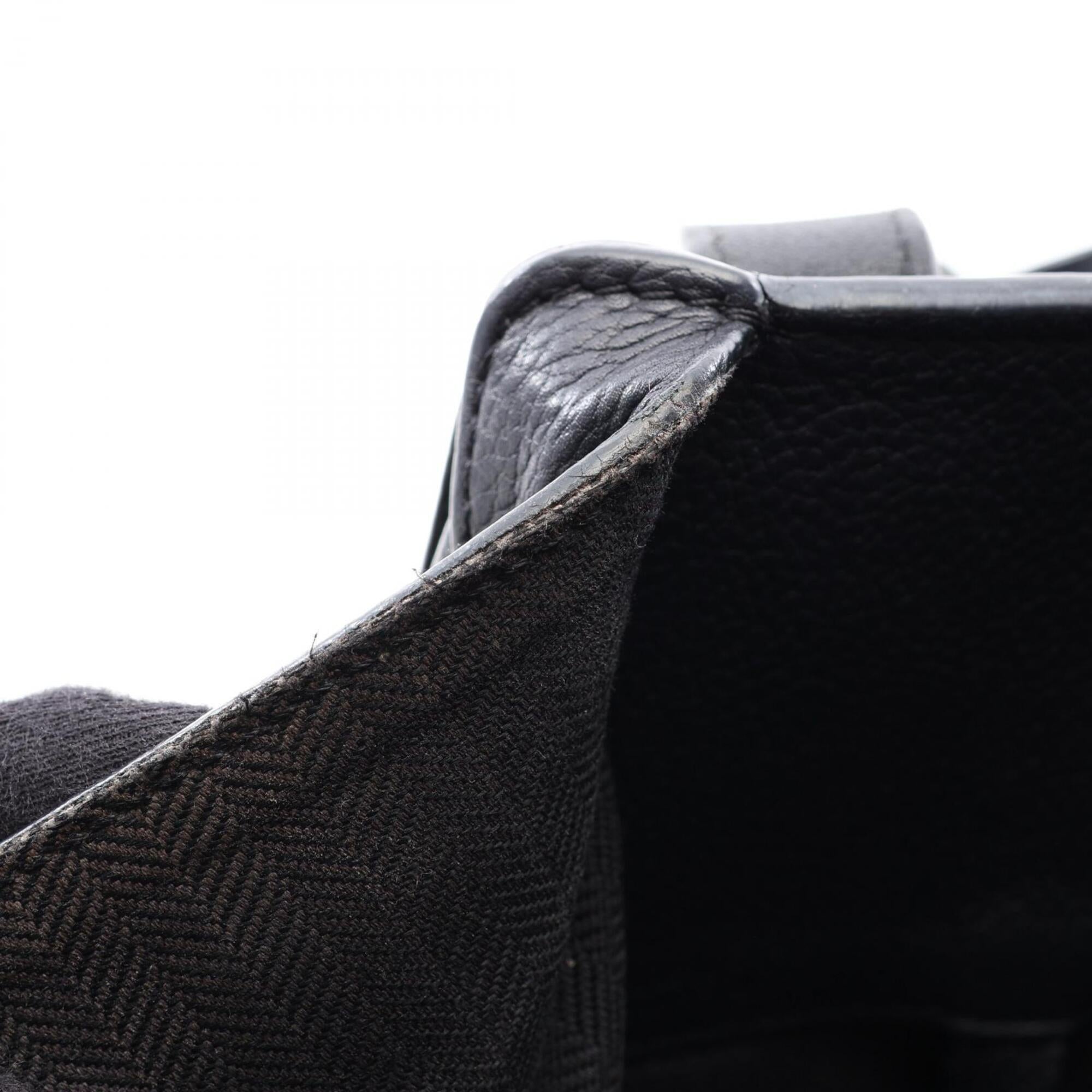 Loewe Black Navy Leather Handbag (Pre-Owned)