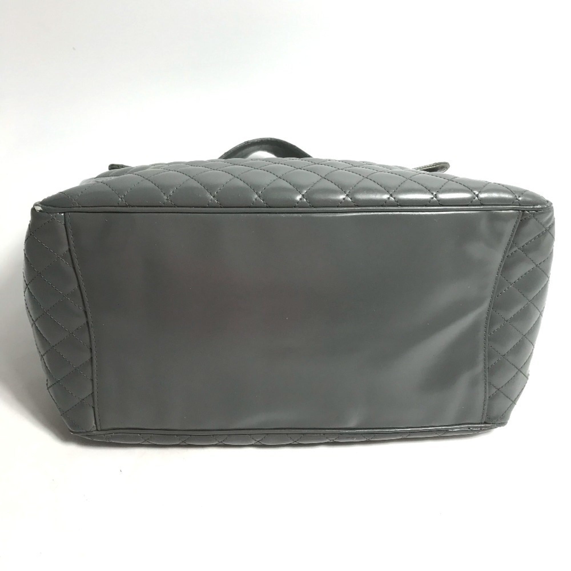 Chanel Gray Leather Handbag Shoulder Bag (Pre-Owned)
