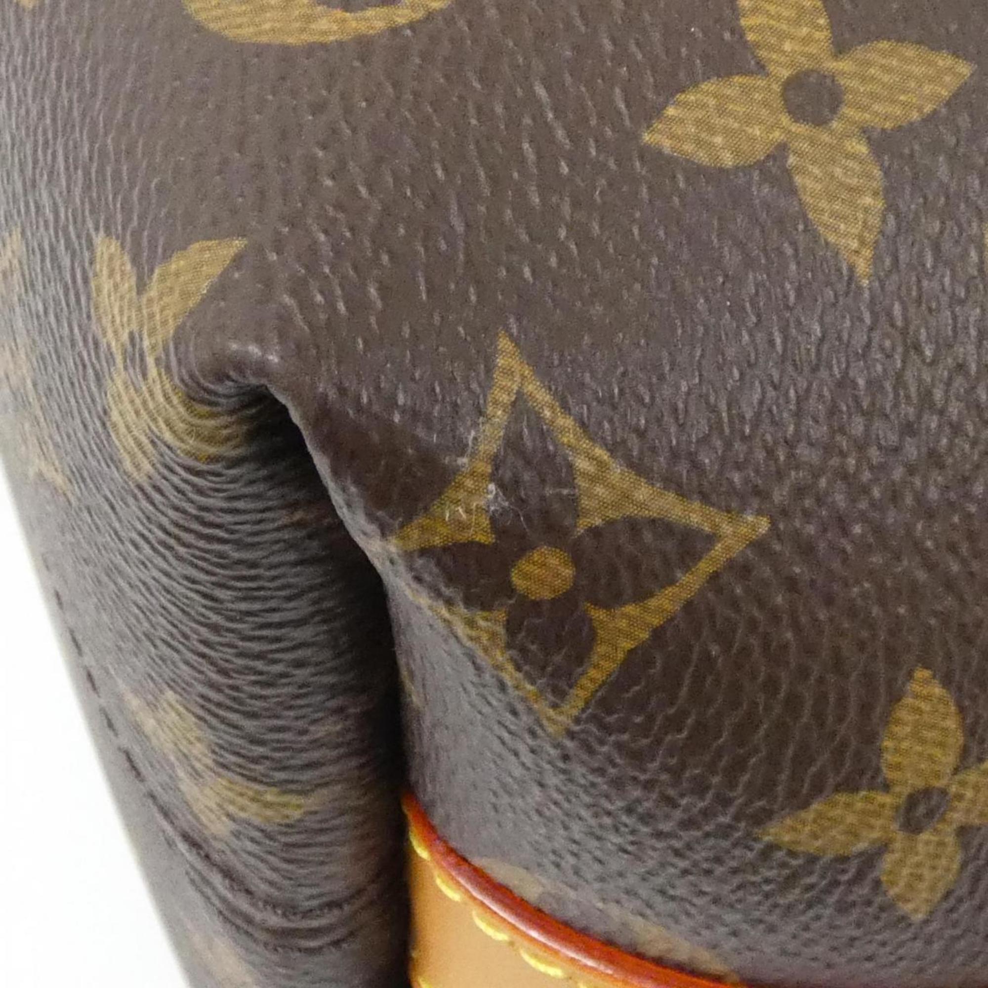 Louis Vuitton Brown Coated Canvas Shoulder Bag (Pre-Owned)