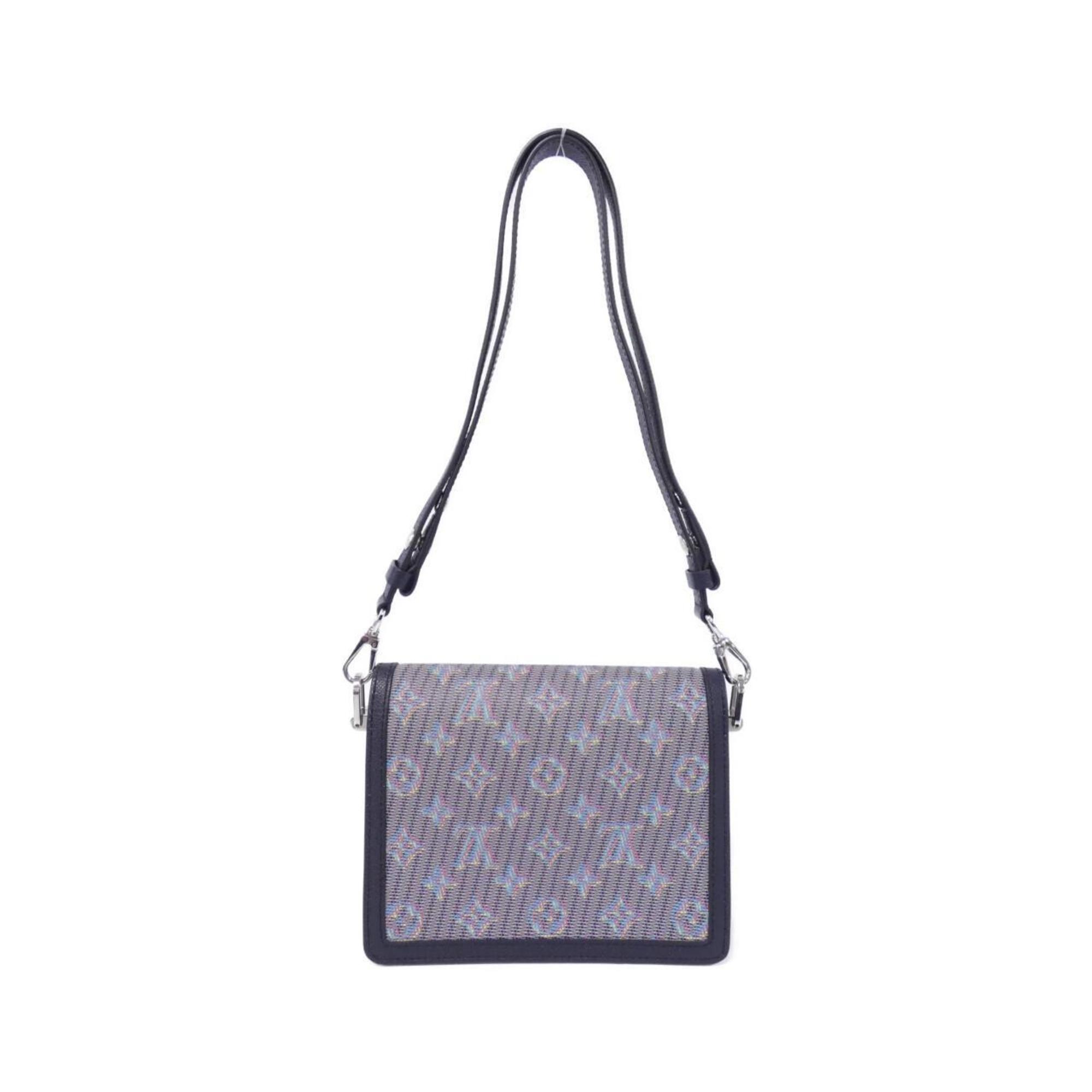 Louis Vuitton Blue Leather Shoulder Bag (Pre-Owned)