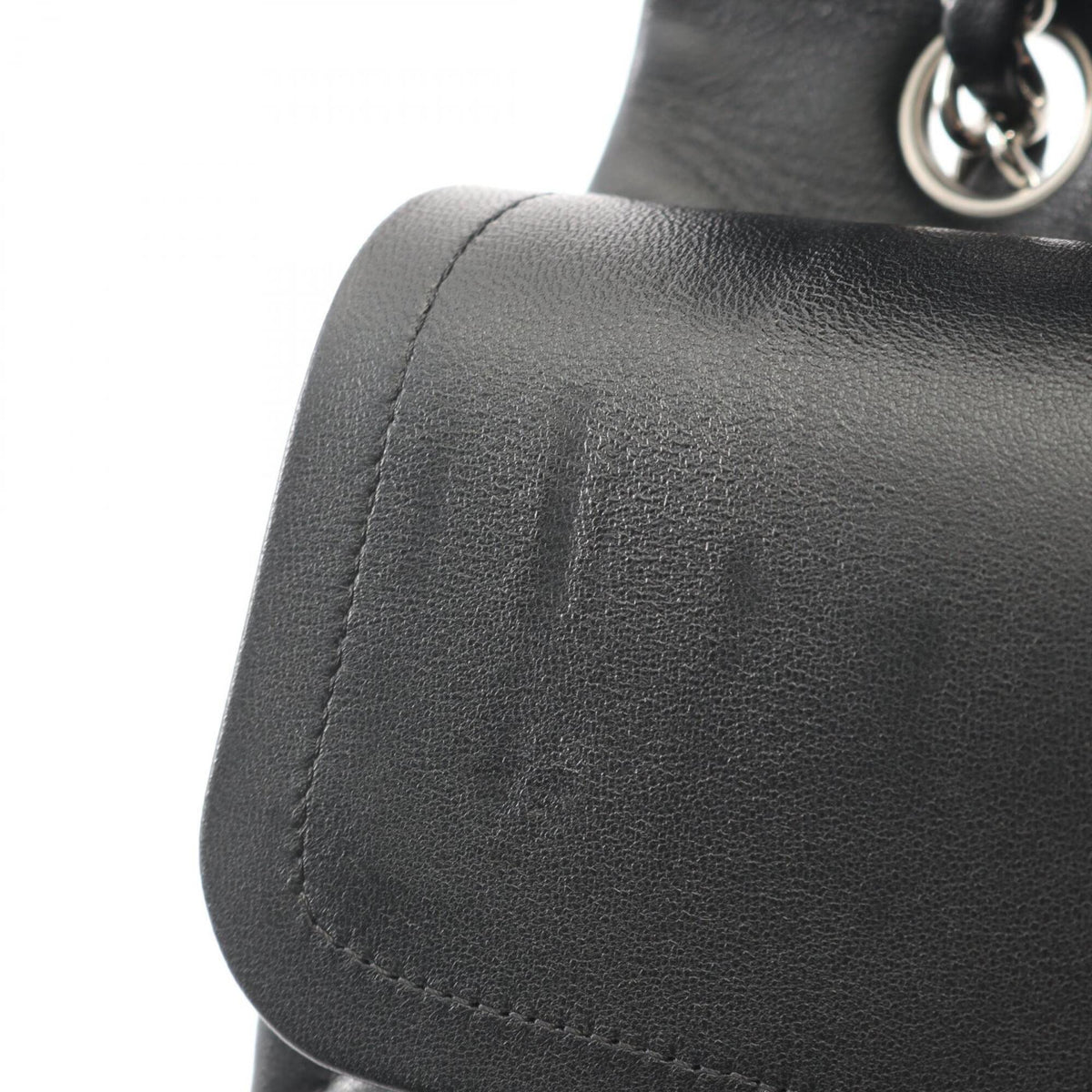 Chanel Black Leather Handbag Shoulder Bag (Pre-Owned)