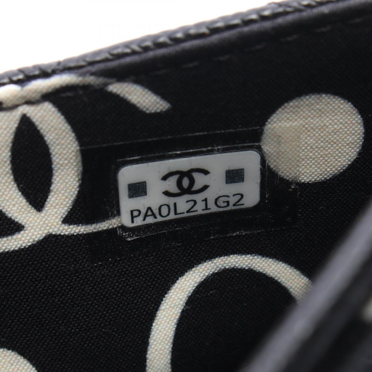 Chanel Black Grained Calfskin Handbag Shoulder Bag (Pre-Owned)