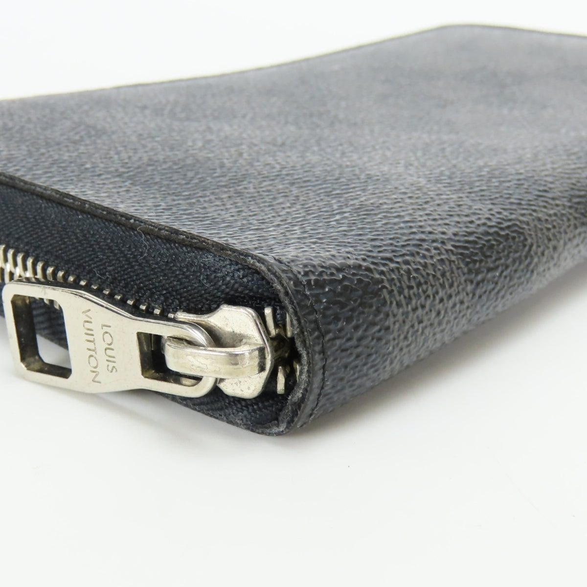 Louis Vuitton Black Gray Damier Graphite Leather Long Wallet (Bi-Fold) (Pre-Owned)