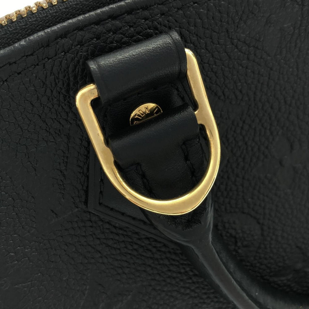 Louis Vuitton Black Leather Handbag (Pre-Owned)