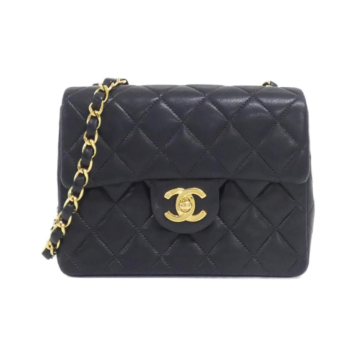 Chanel Black Leather Shoulder Bag (Pre-Owned)
