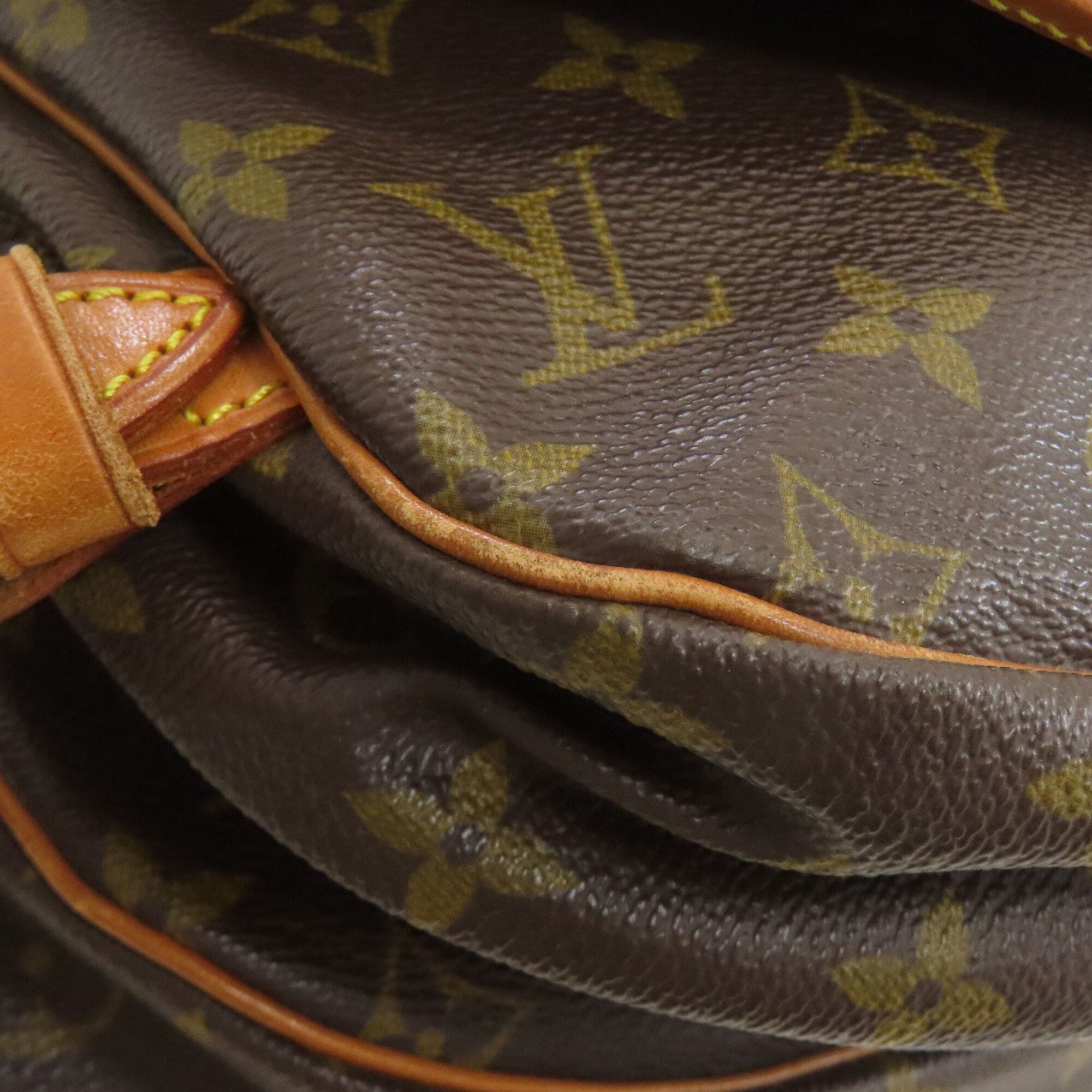 Louis Vuitton Monogram Monogram Shoulder Bag (Pre-Owned)