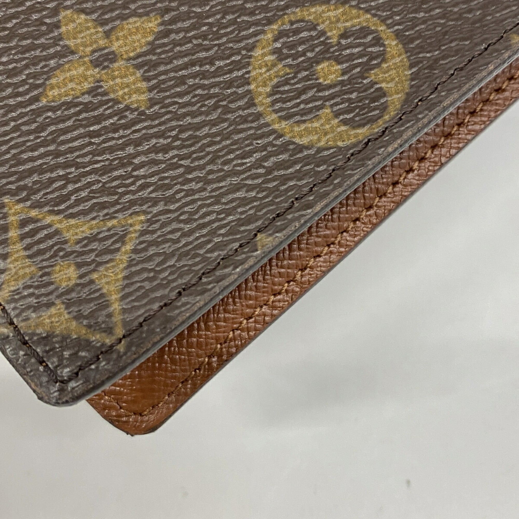 Louis Vuitton Brown Wallet (Bi-Fold) (Pre-Owned)