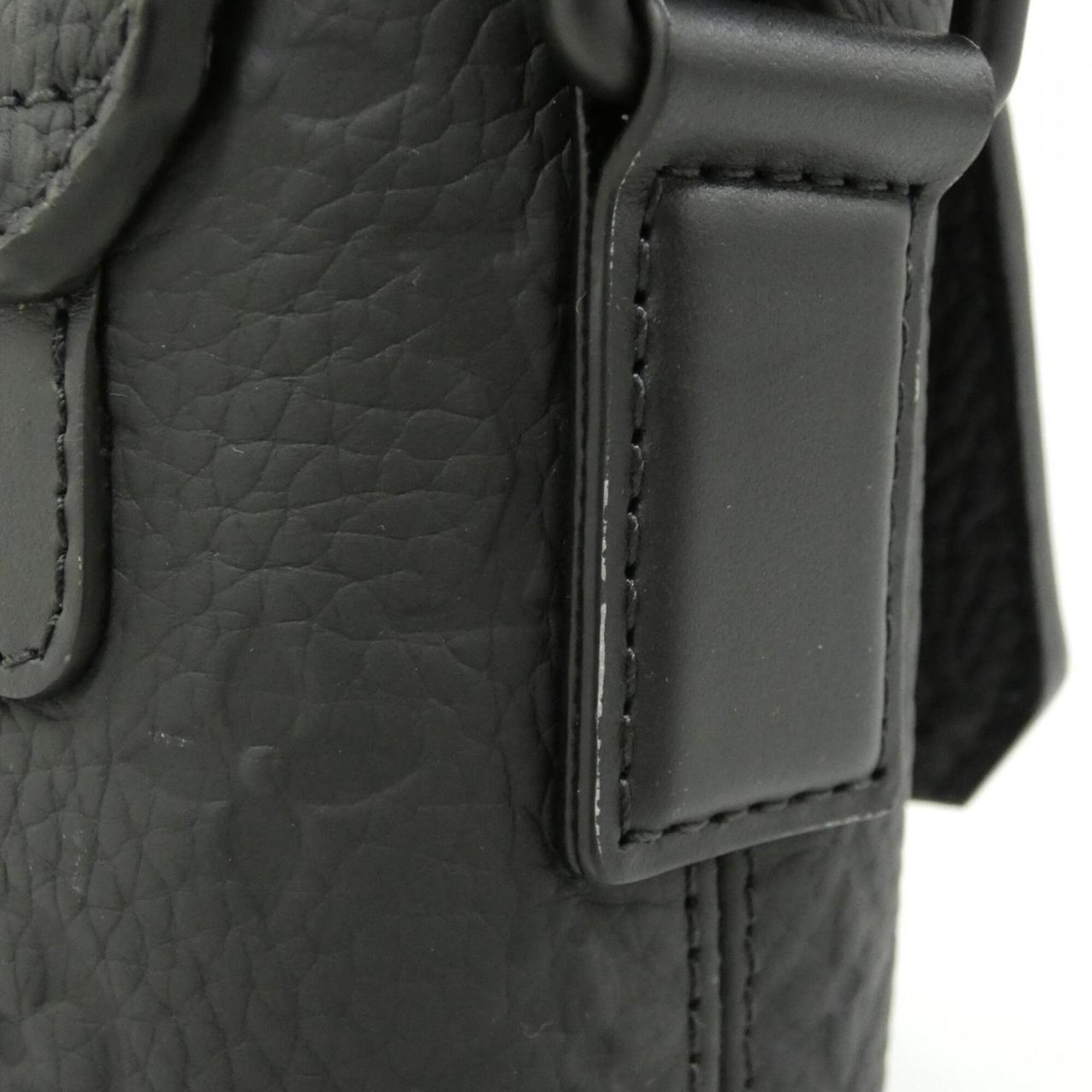 Louis Vuitton Black Leather Shoulder Bag (Pre-Owned)