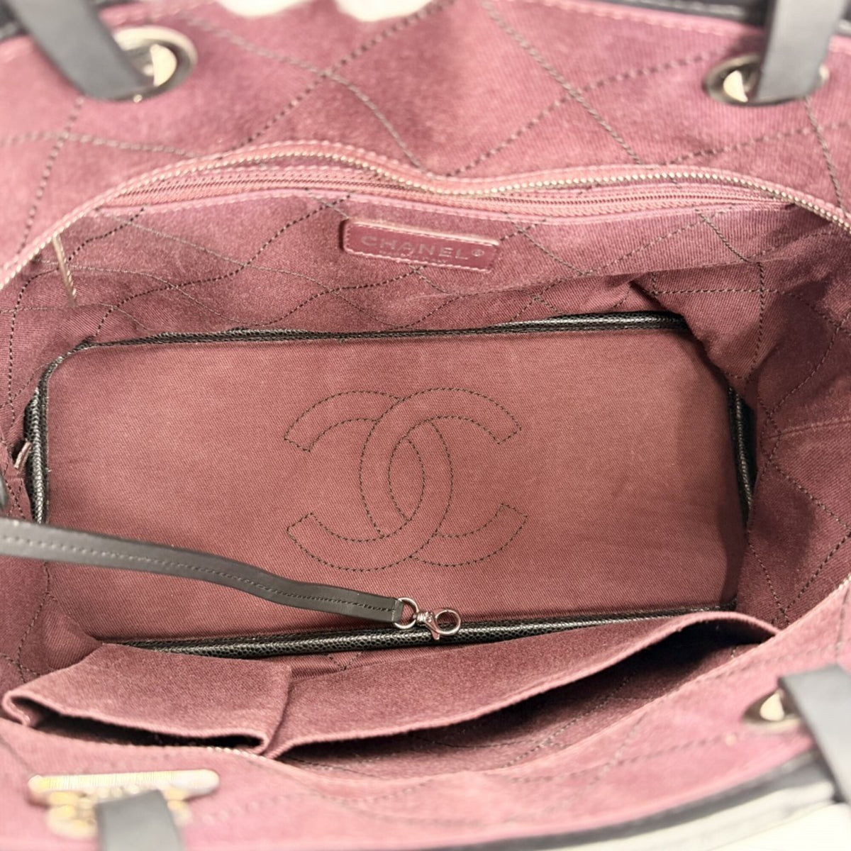 Chanel Black Leather Grained Calfskin Handbag Tote Bag (Pre-Owned)