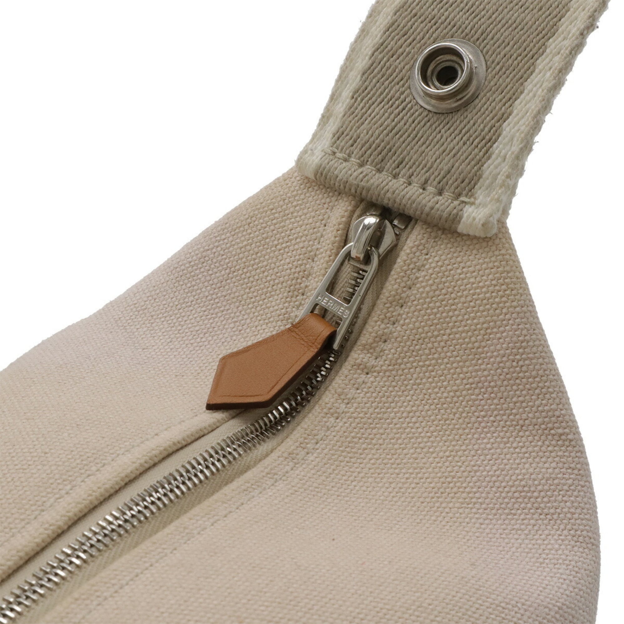 Hermes Natural Canvas Handbag (Pre-Owned)