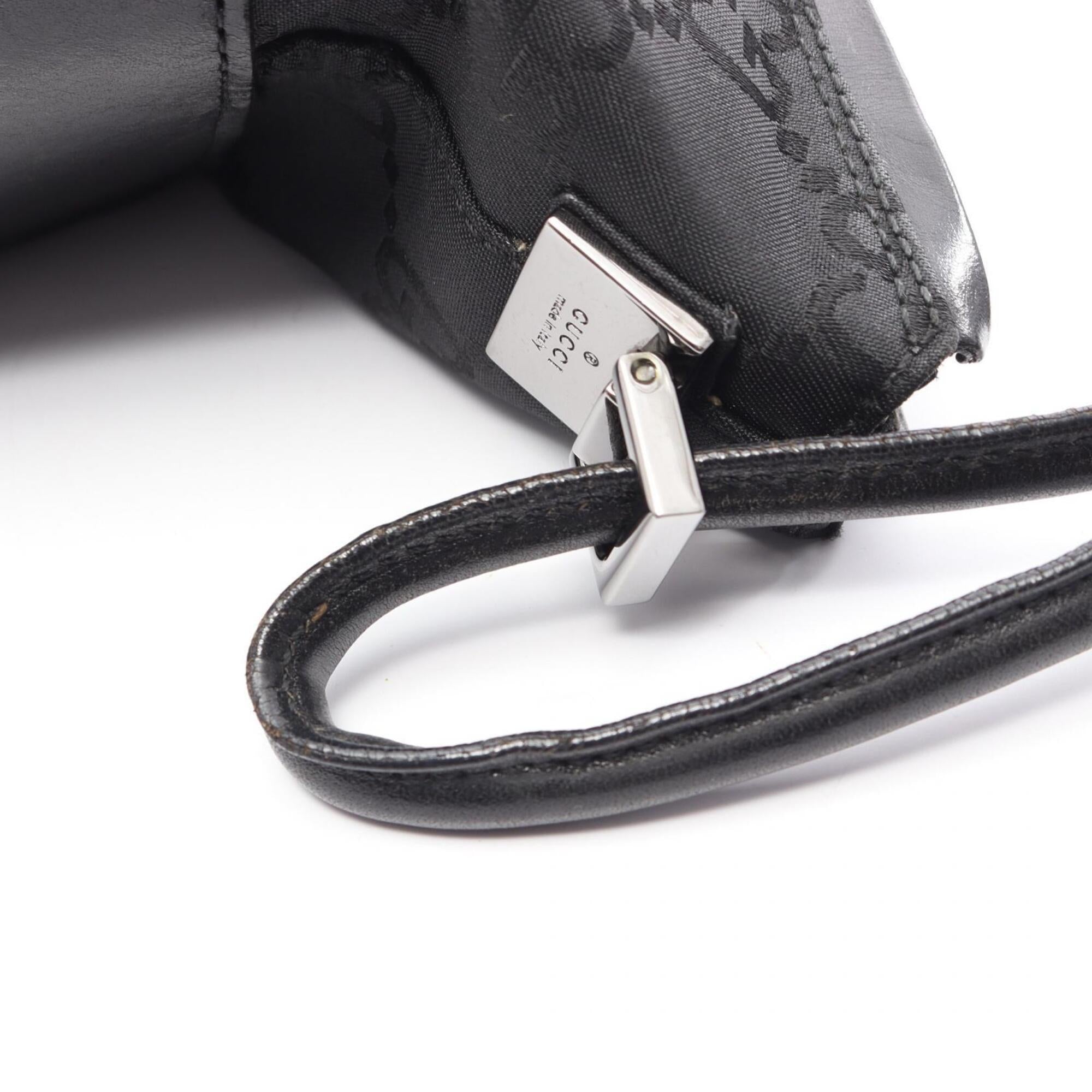 Gucci Black Nylon Handbag Shoulder Bag (Pre-Owned)