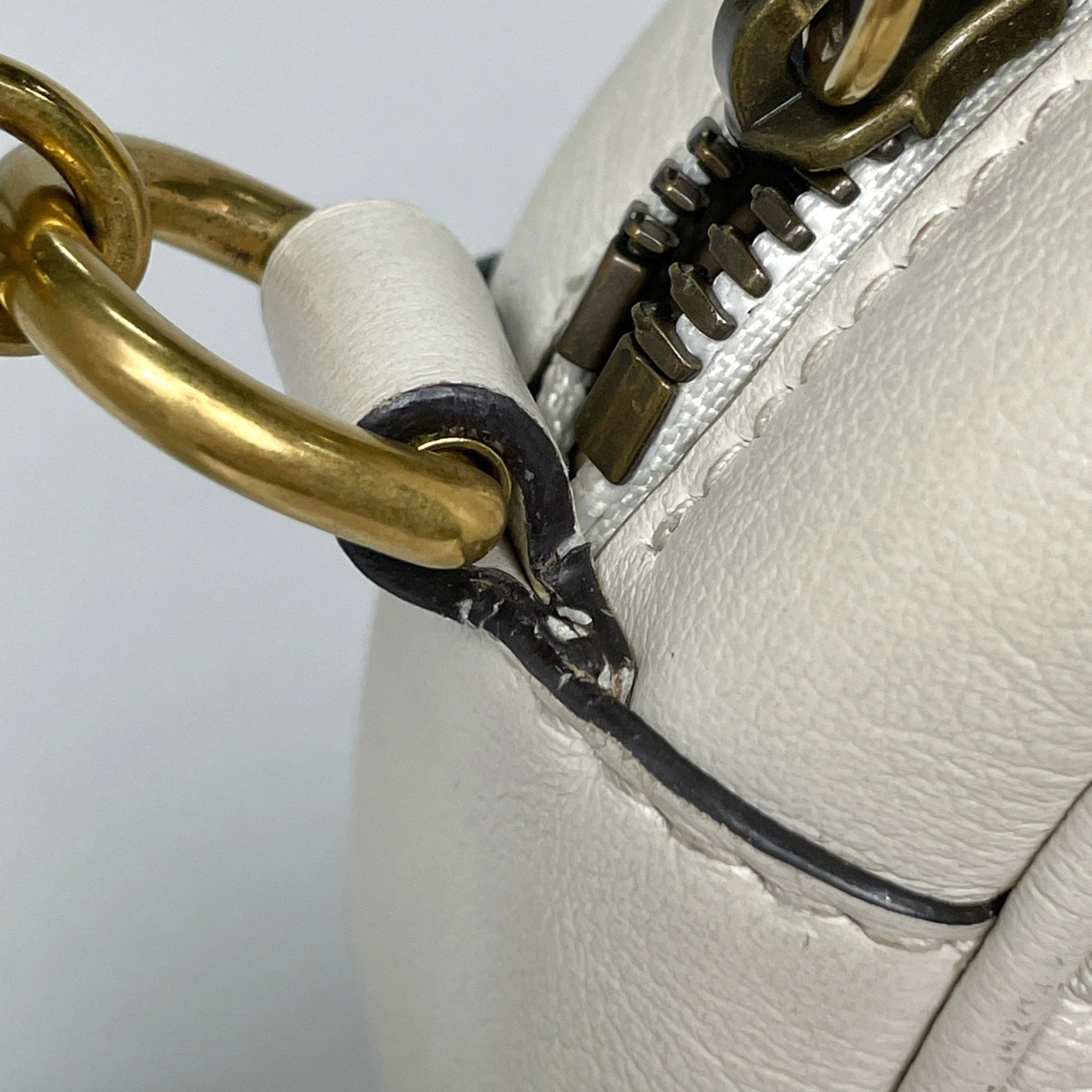 Gucci Ivory Leather Shoulder Bag (Pre-Owned)