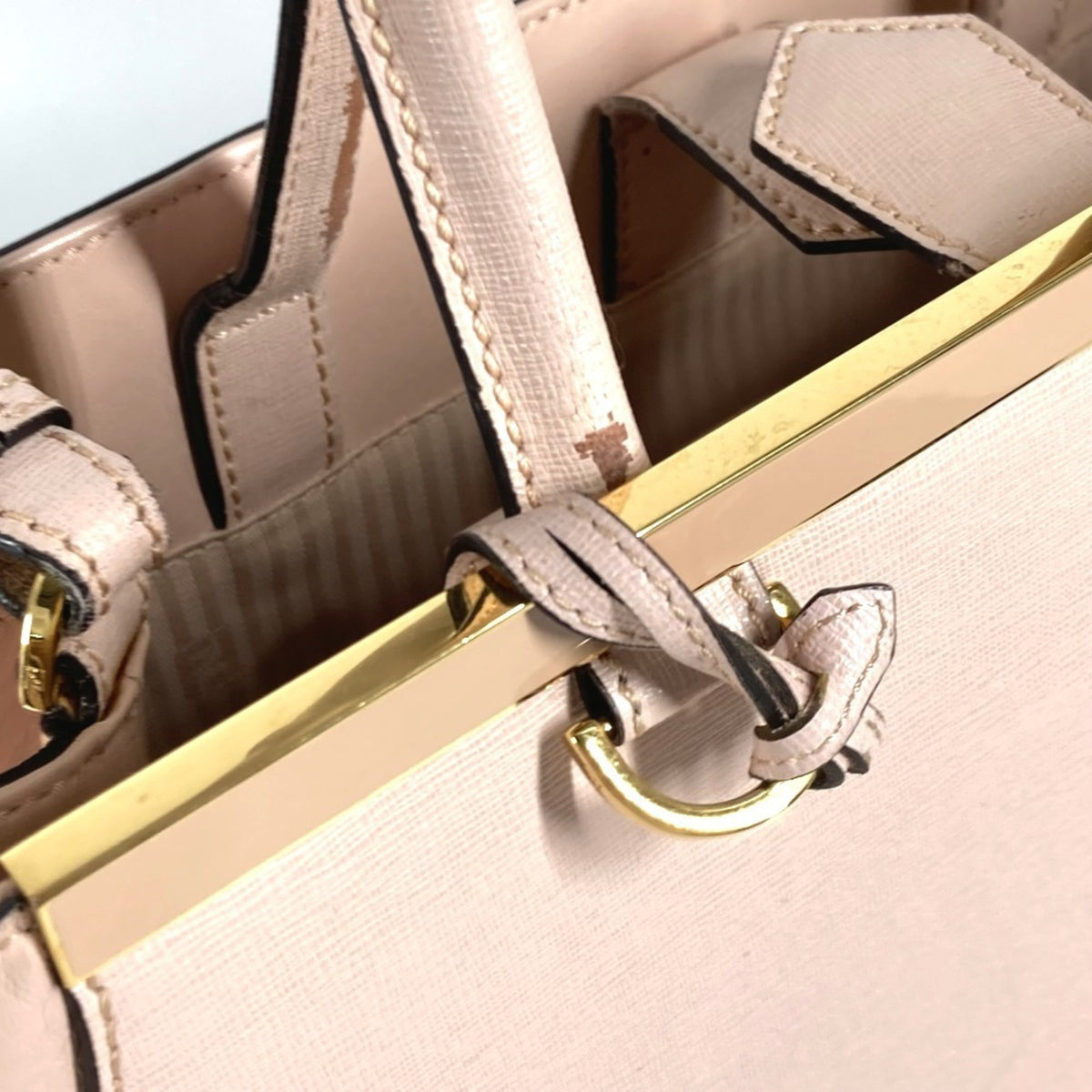 Fendi Beige Leather Shoulder Bag Tote Bag (Pre-Owned)