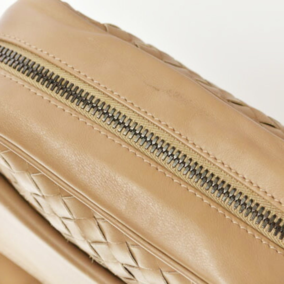 Bottega Veneta Camel Leather Shoulder Bag (Pre-Owned)