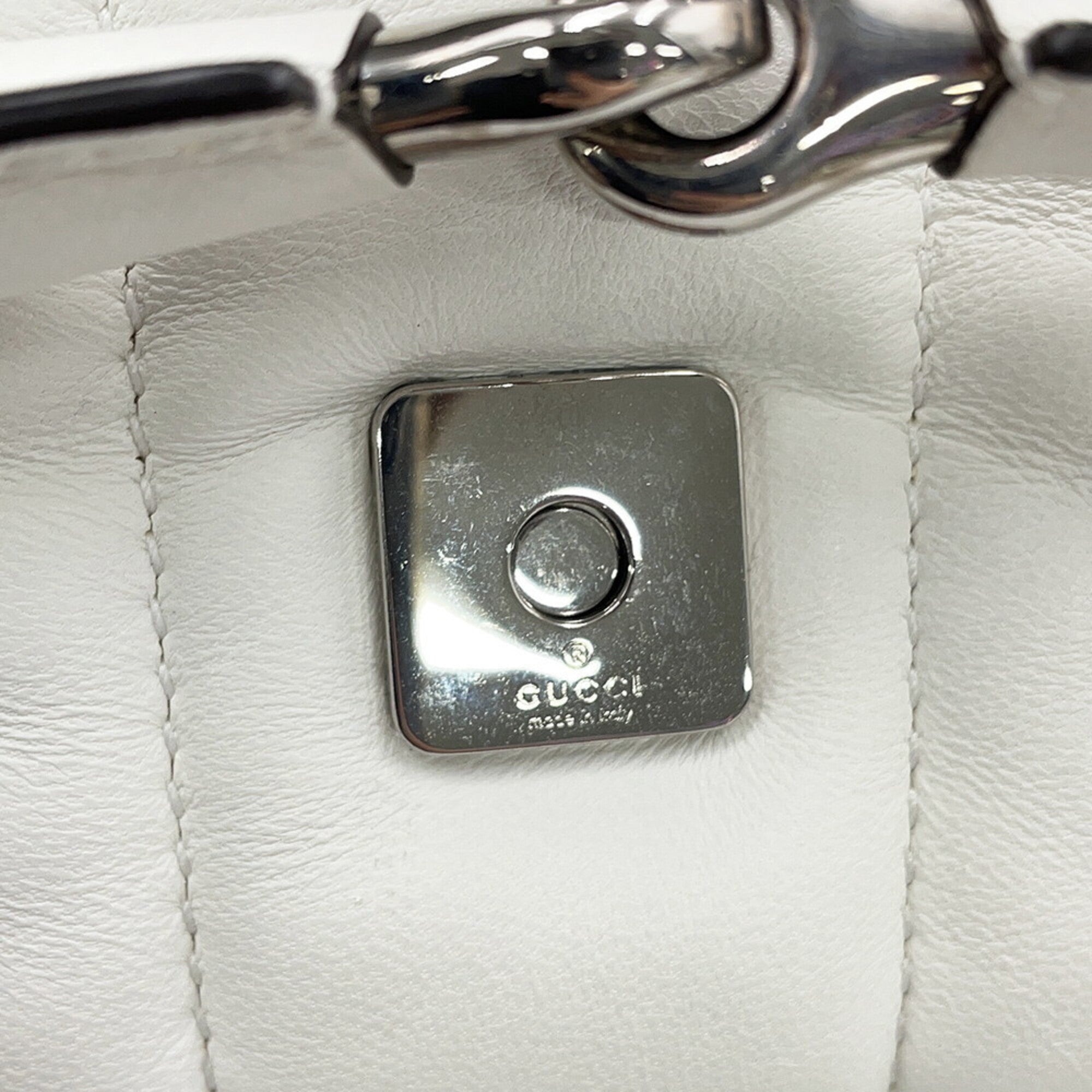 Gucci Horsebit White Leather Handbag (Pre-Owned)