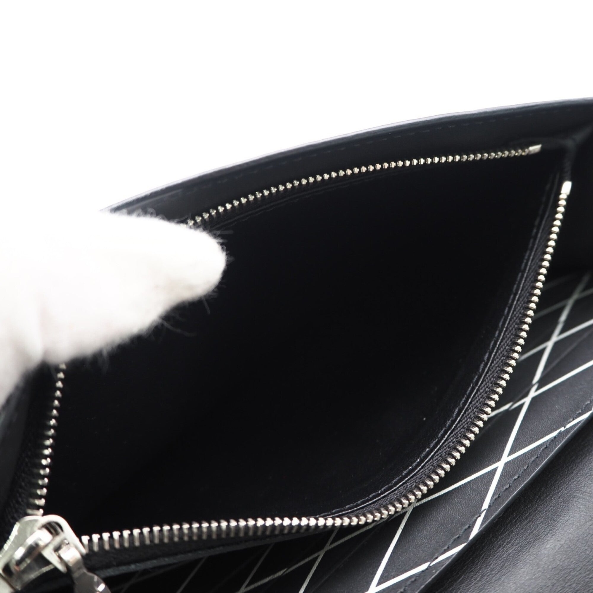 Louis Vuitton Black Shoulder Bag (Pre-Owned)