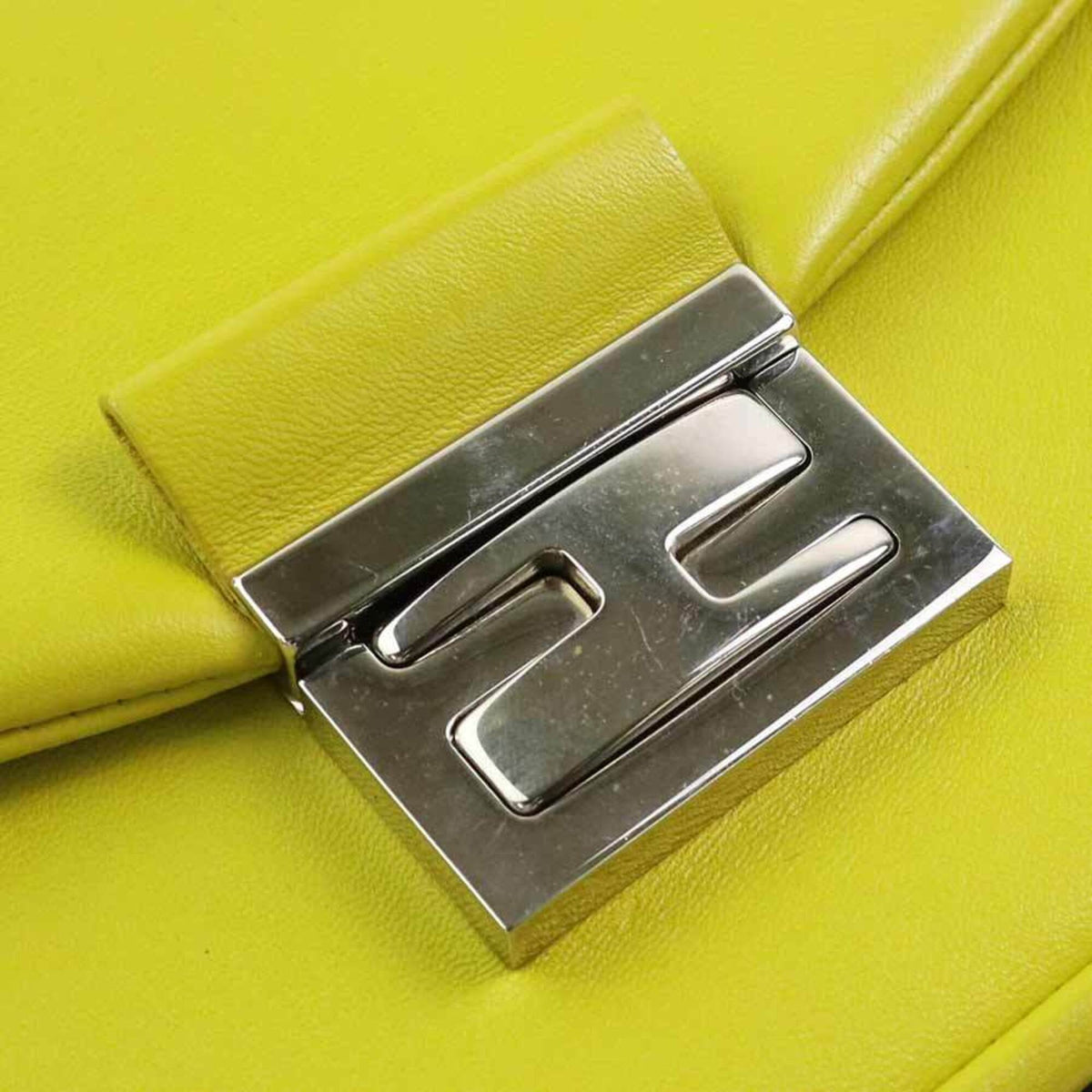 Fendi Gray Yellow Leather Shoulder Bag (Pre-Owned)