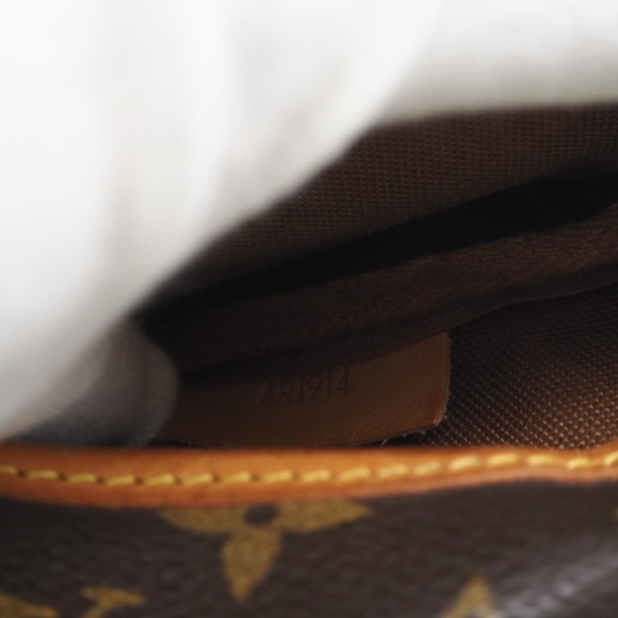 Louis Vuitton Monogram Brown Coated Canvas Leather Shoulder Bag (Pre-Owned)