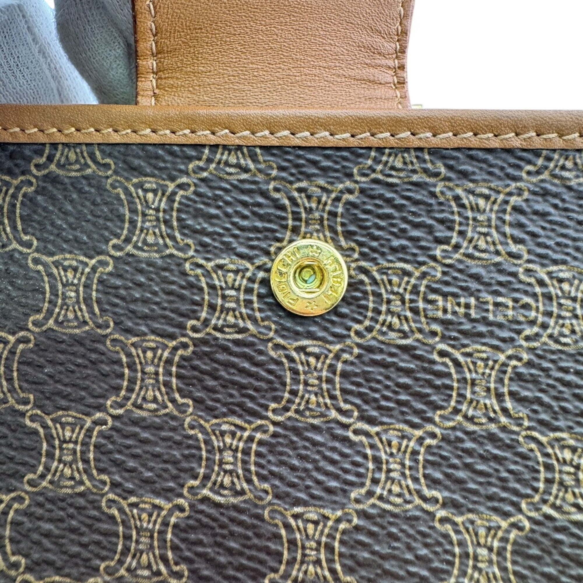 Celine Brown Leather Long Wallet (Bi-Fold) (Pre-Owned)