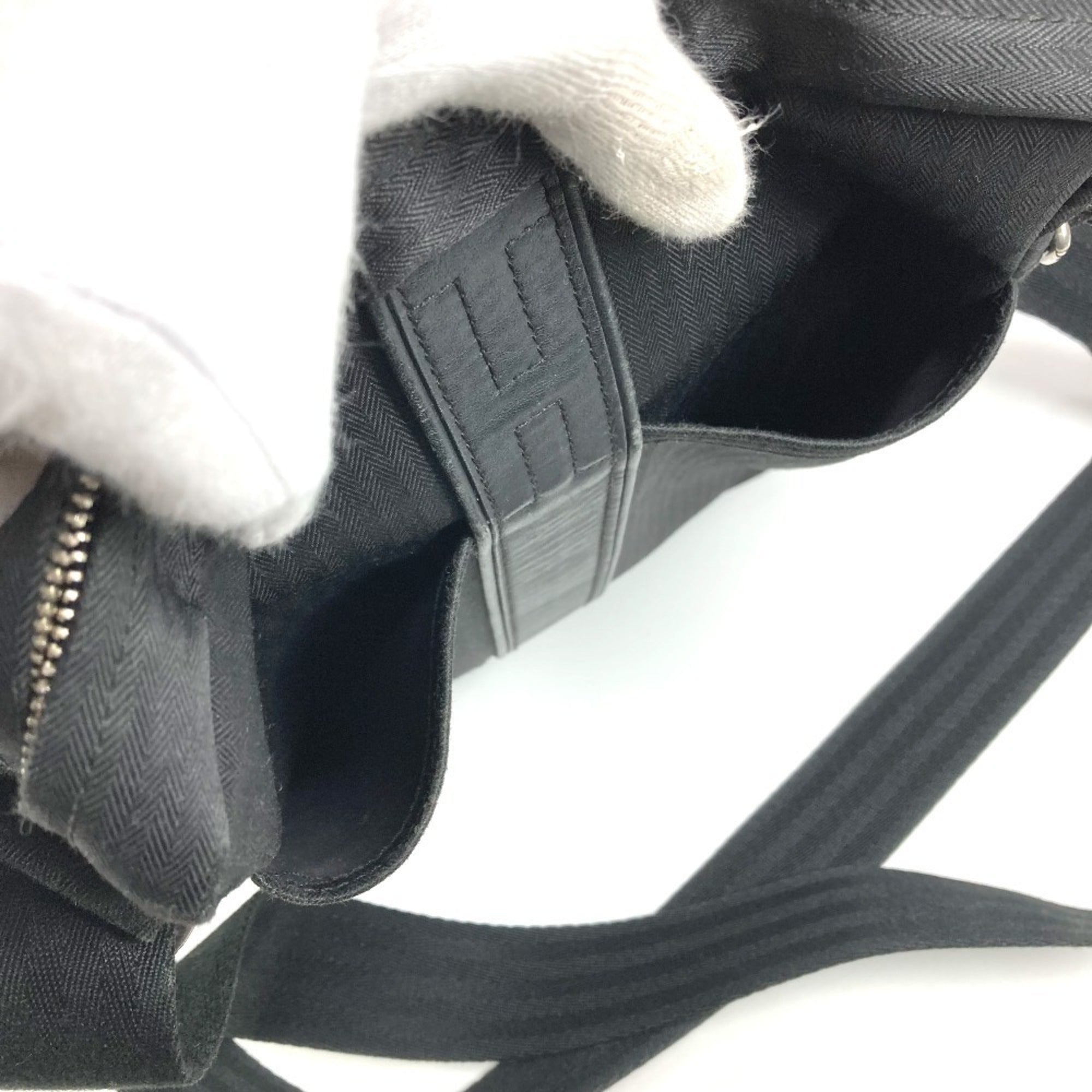 Hermes Black Canvas Pochette Shoulder Bag (Pre-Owned)