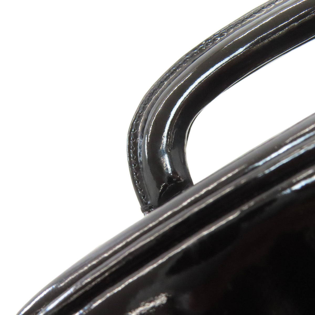 Chanel Black Patent Leather Handbag (Pre-Owned)