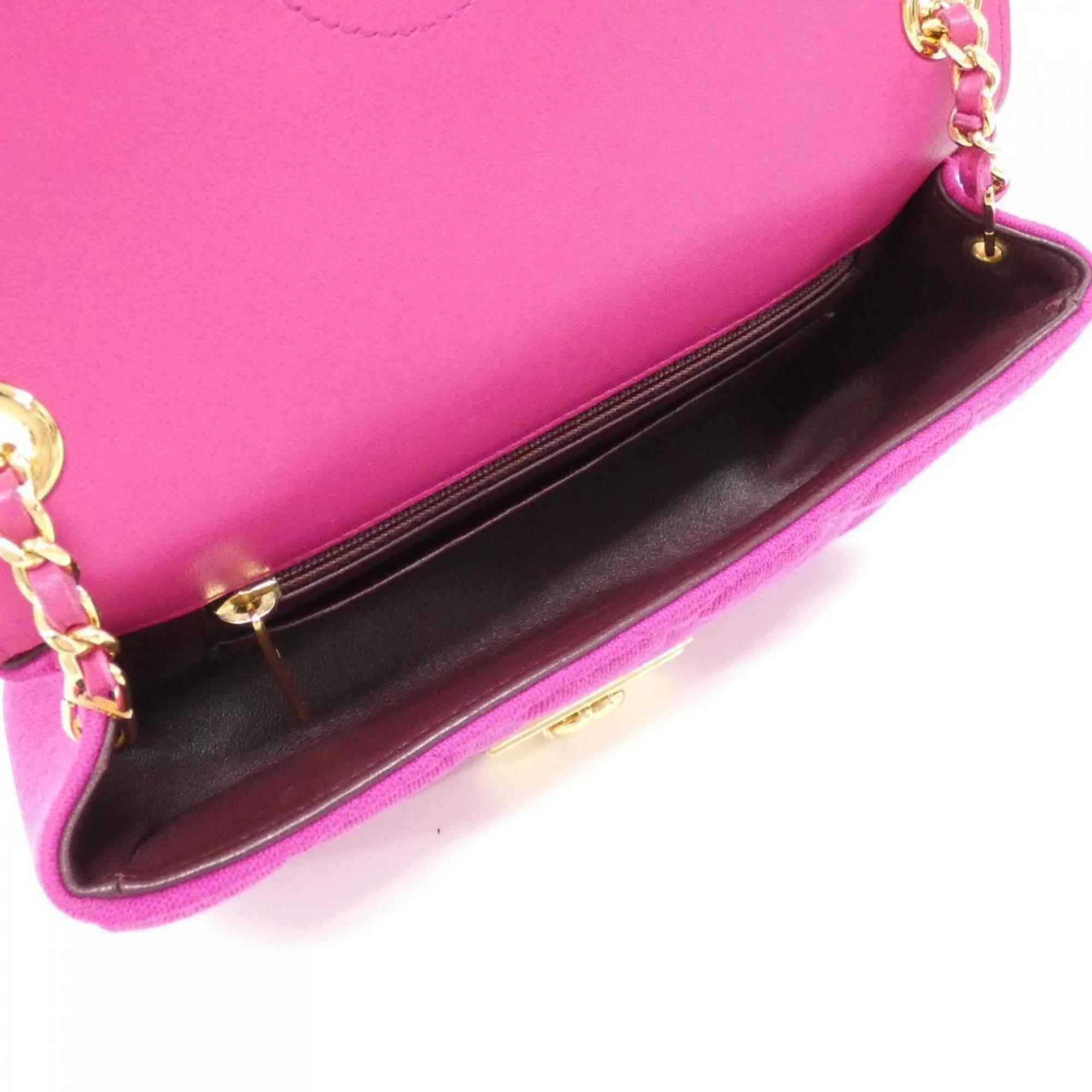 Chanel Gold Canvas Shoulder Bag (Pre-Owned)