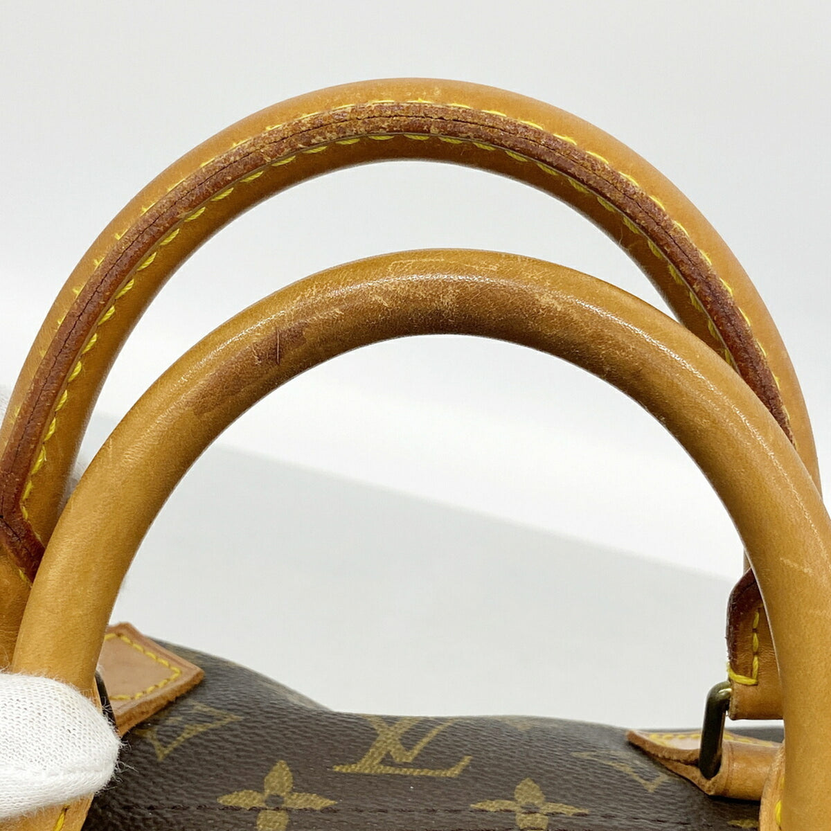 Louis Vuitton Brown Handbag (Pre-Owned)