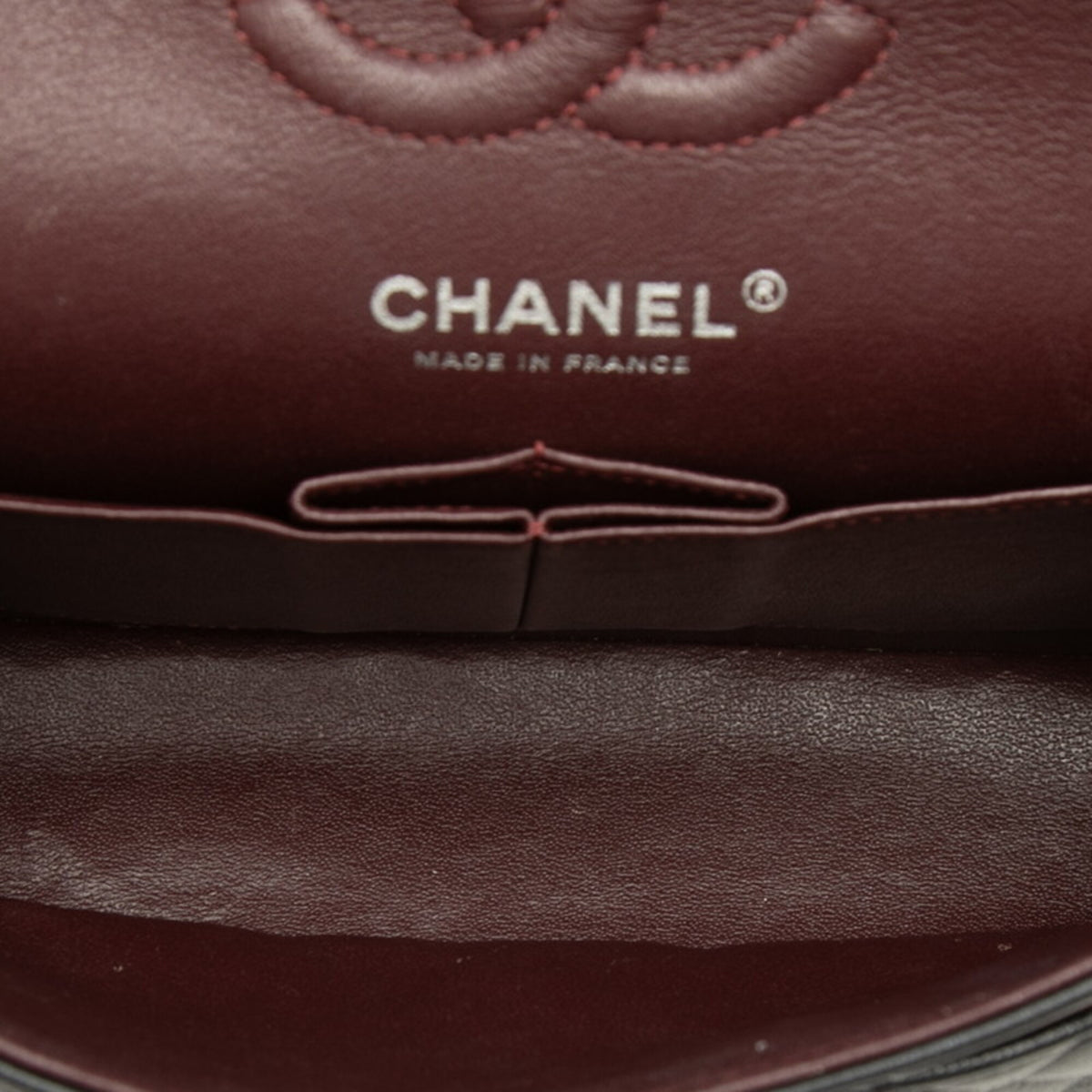 Chanel Black Leather Shoulder Bag (Pre-Owned)