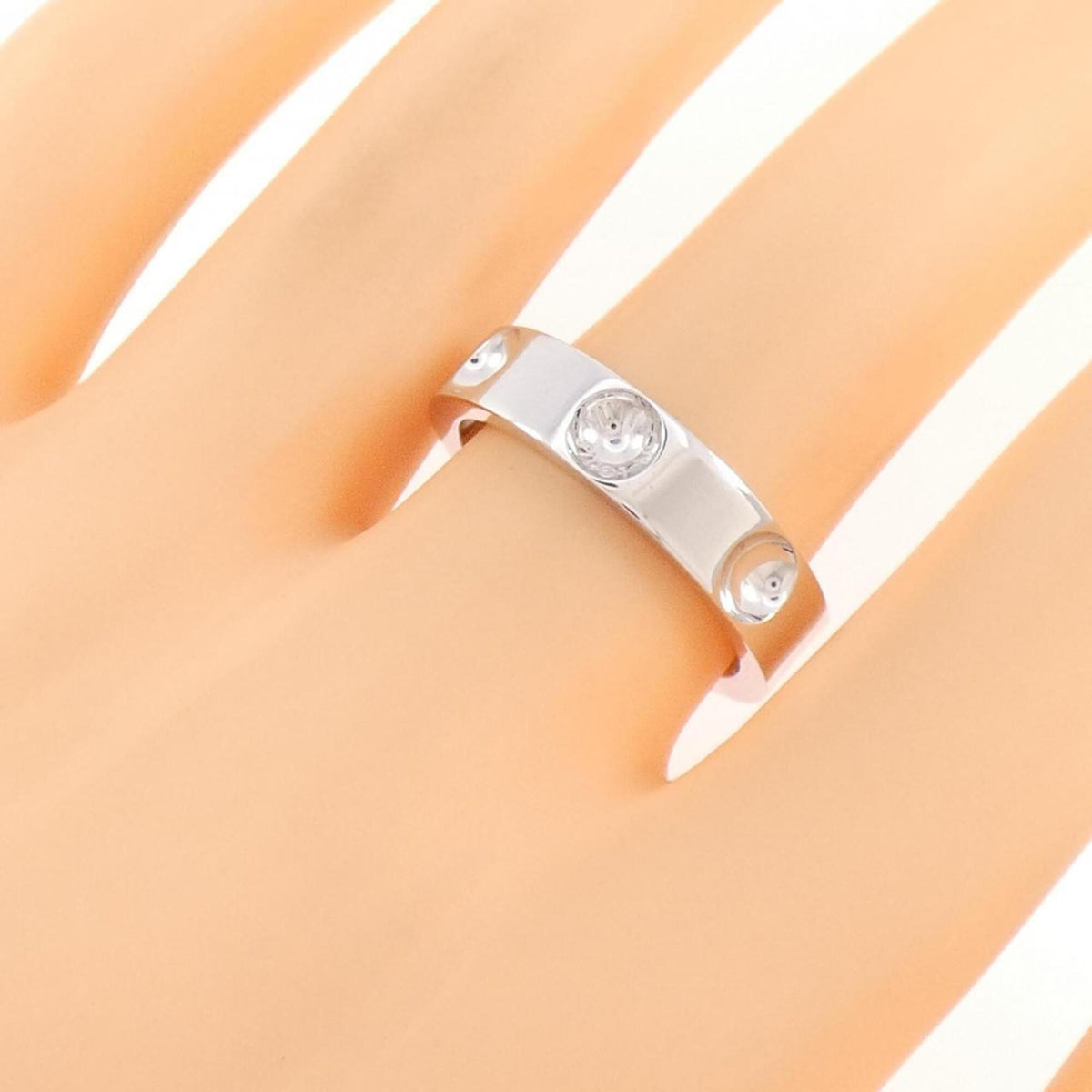 Louis Vuitton White Gold (18K) Band Ring (Pre-Owned)