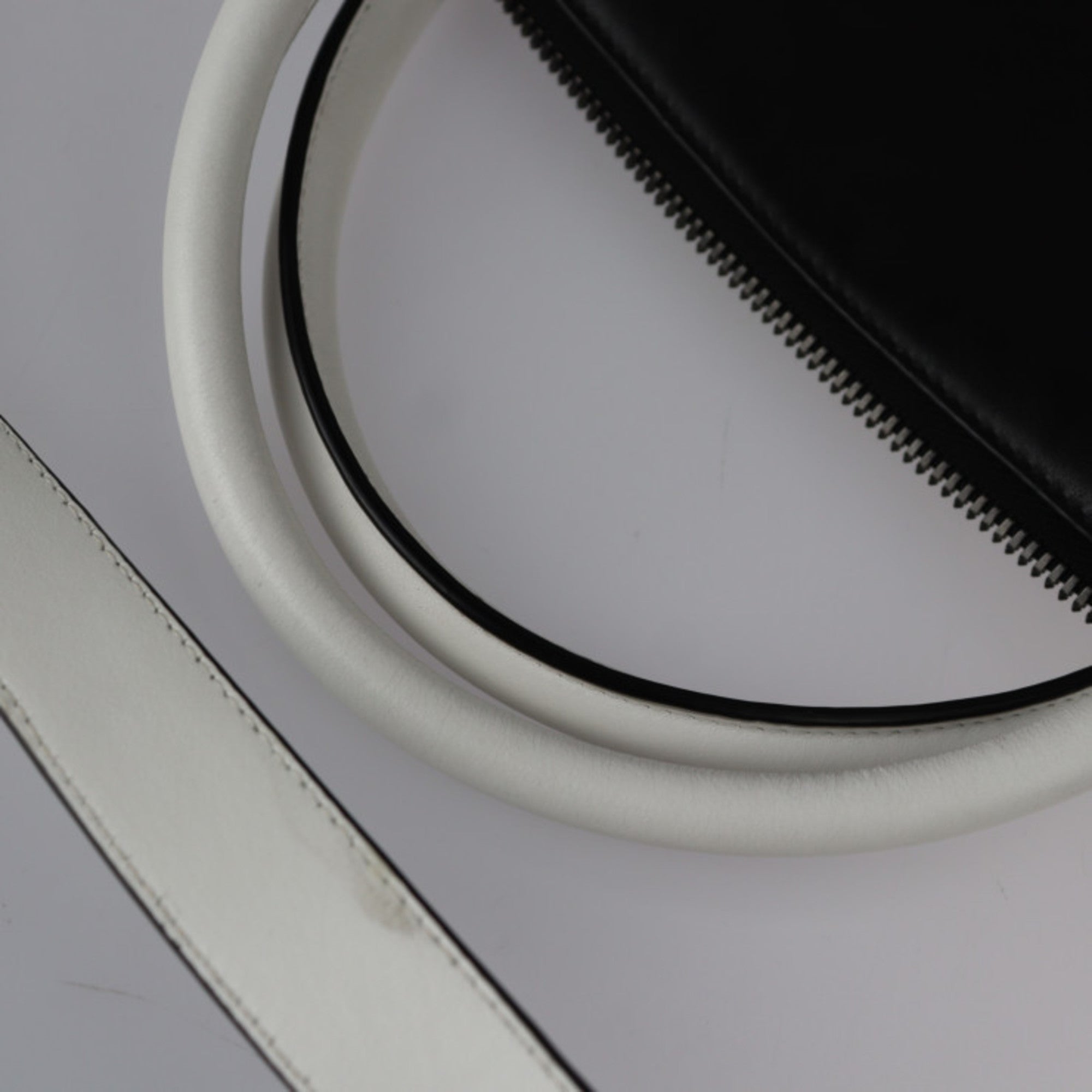 Givenchy Black White Leather Handbag Shoulder Bag Tote Bag (Pre-Owned)