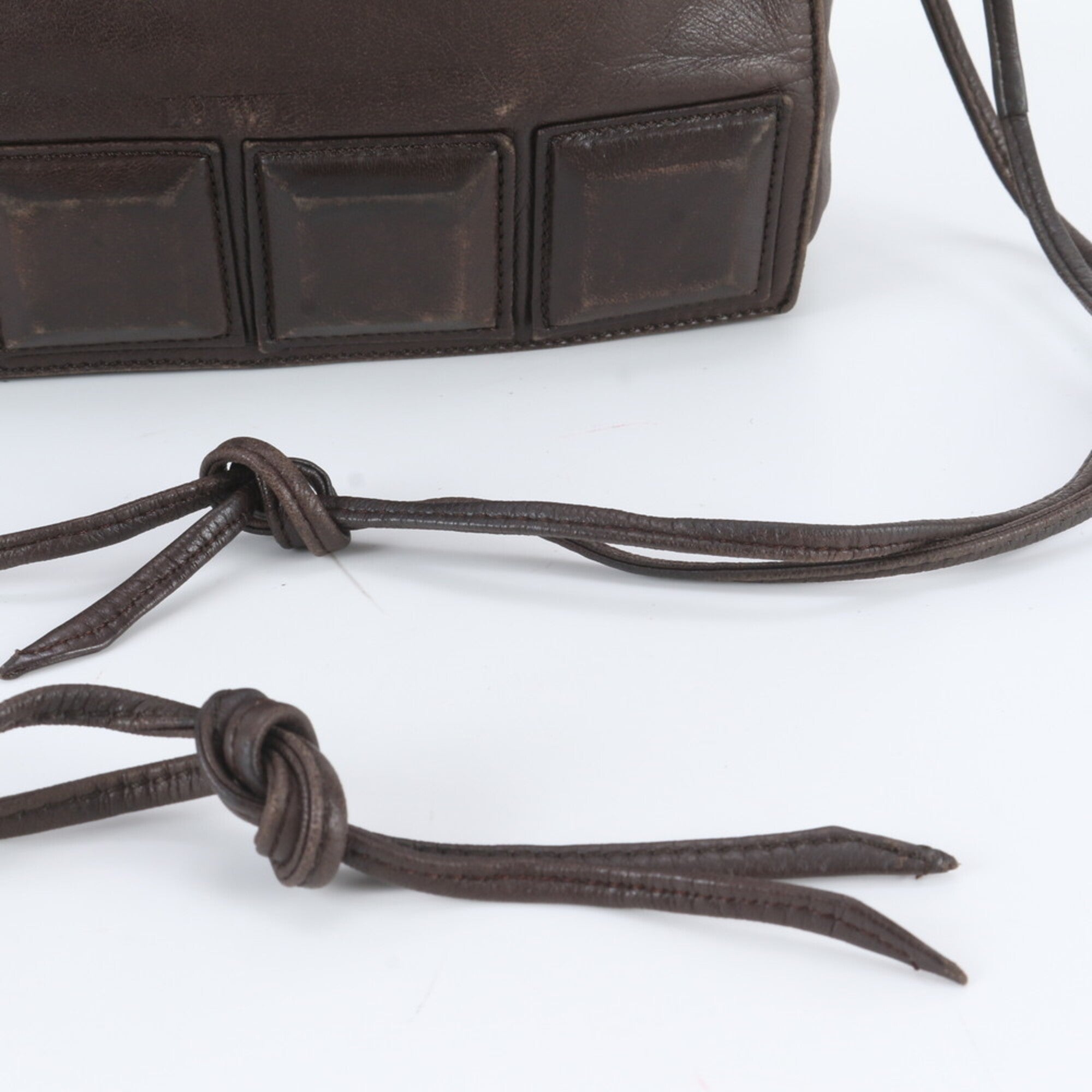 Loewe Brown Leather Shoulder Bag (Pre-Owned)