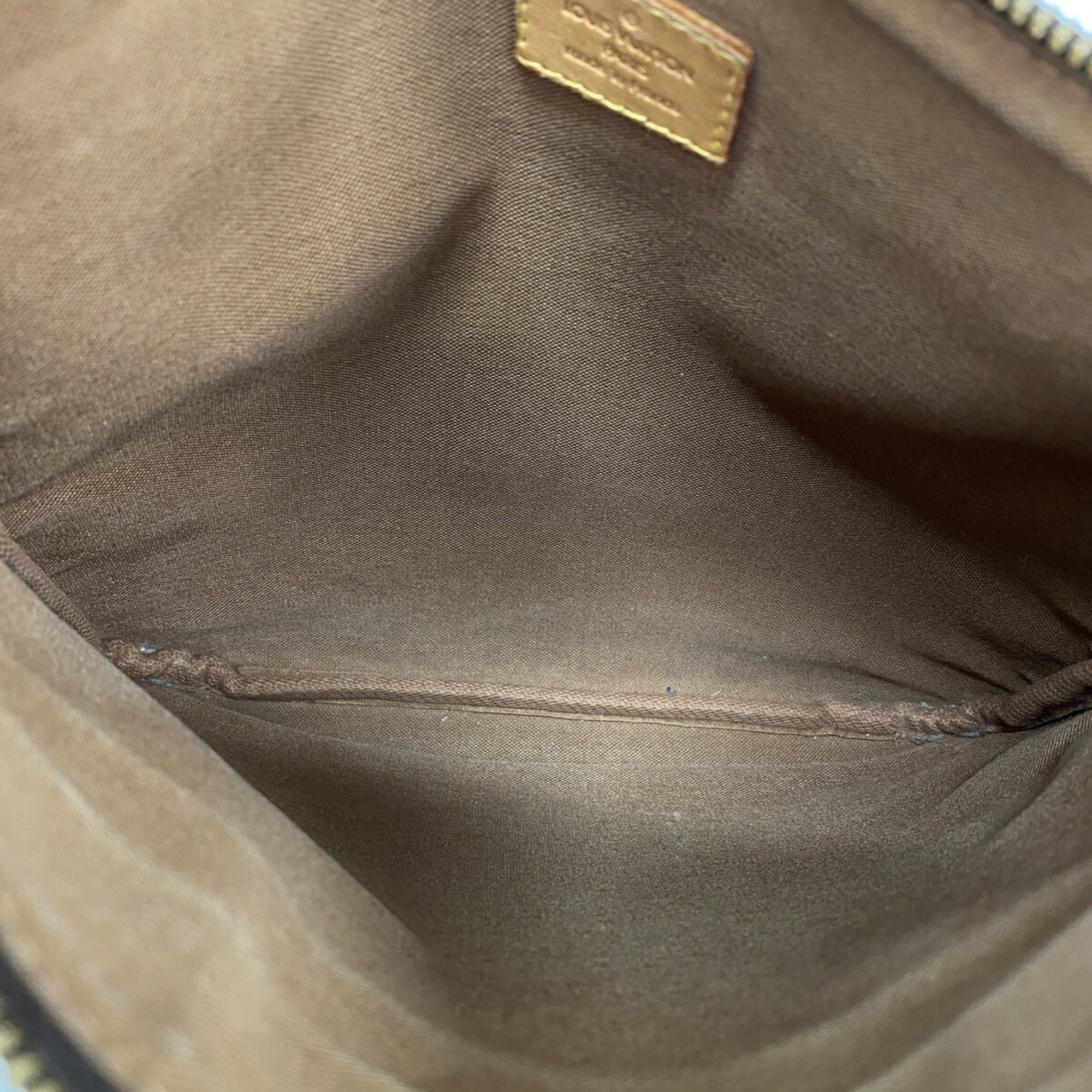 Louis Vuitton Brown Shoulder Bag (Pre-Owned)