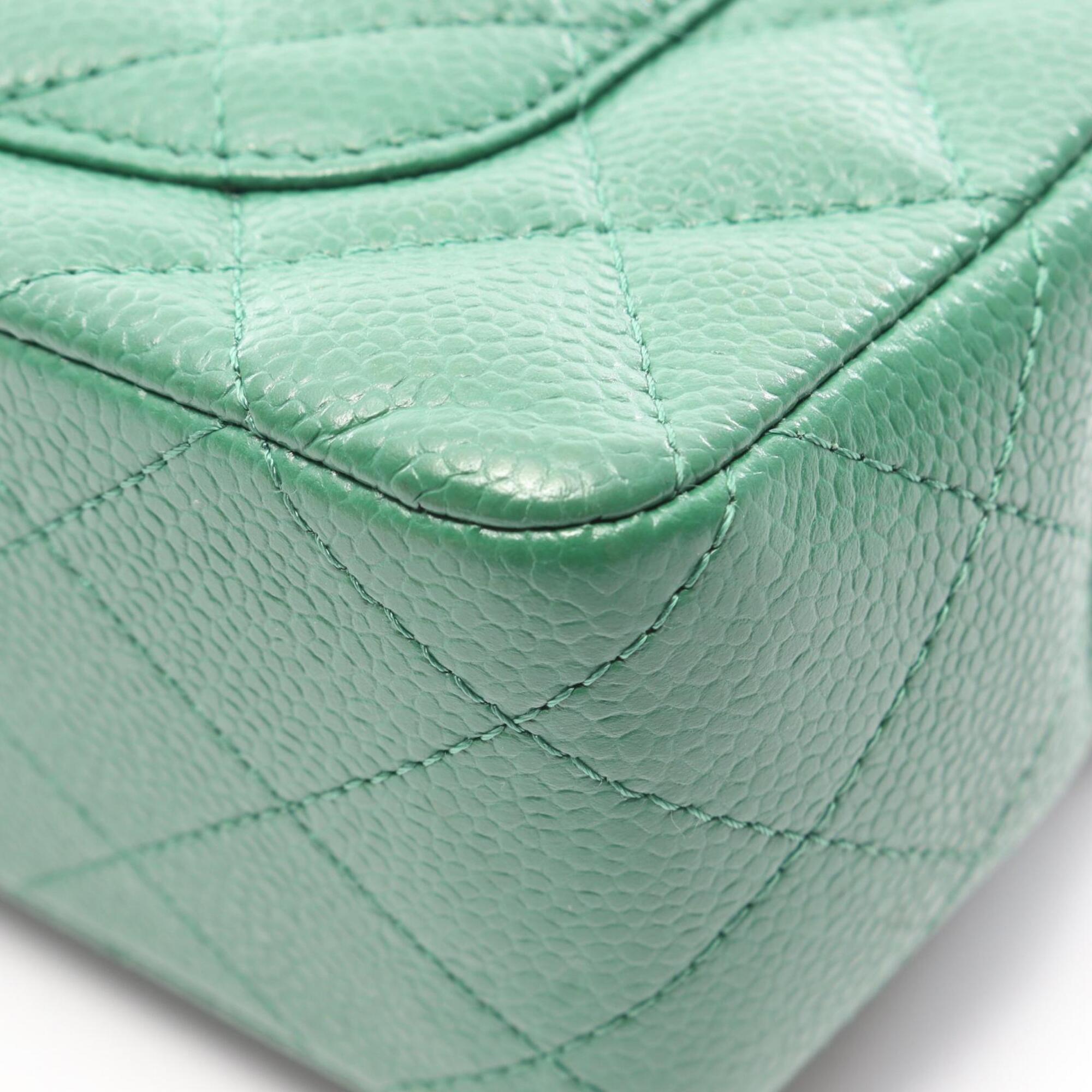 Chanel Green Grained Calfskin Handbag Shoulder Bag (Pre-Owned)