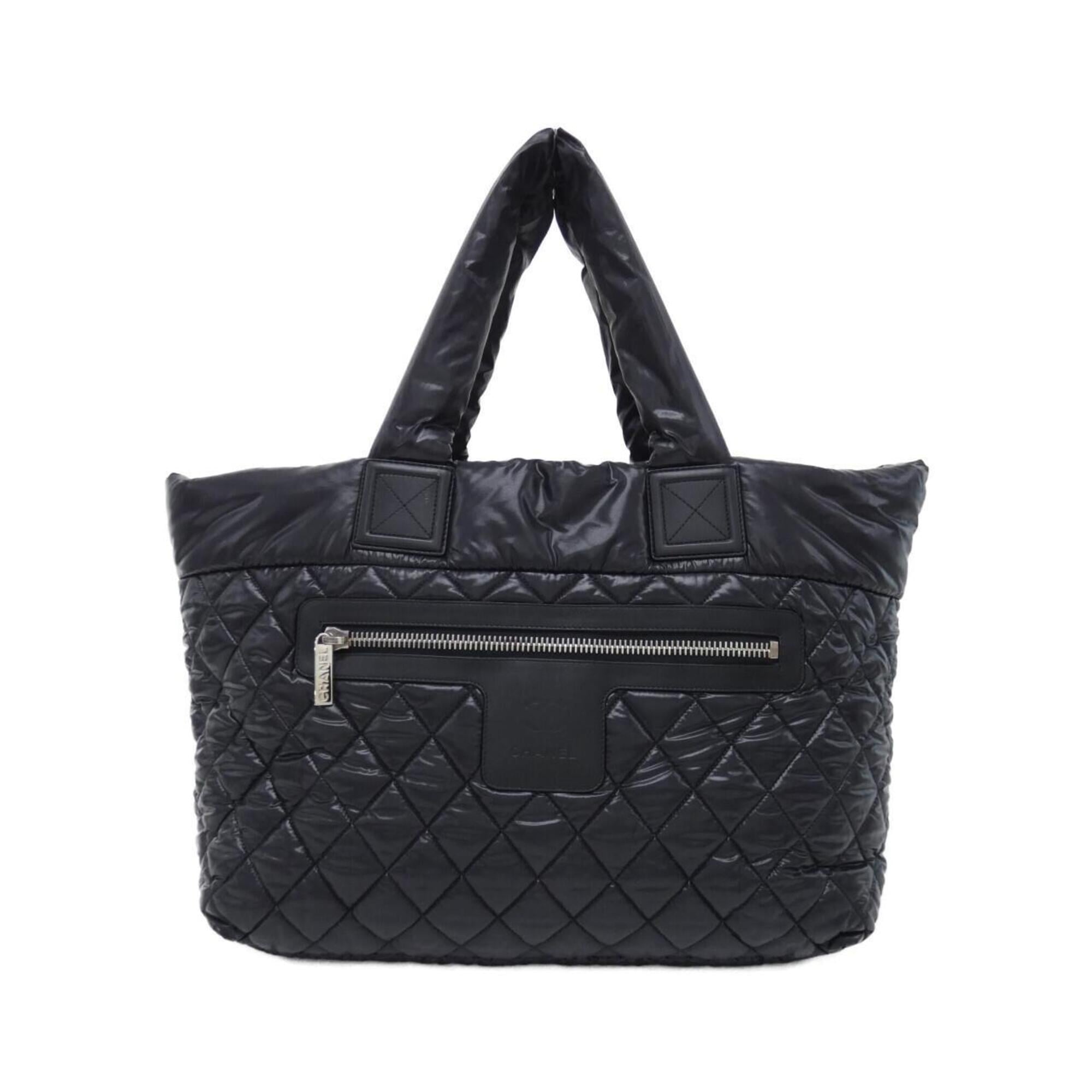 Chanel Black Nylon Handbag (Pre-Owned)